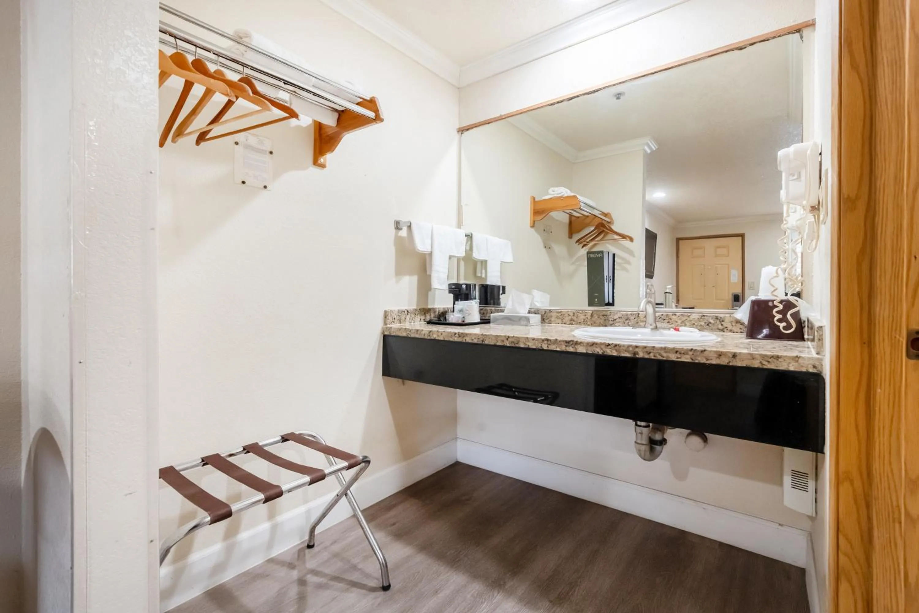 Bathroom in Budget Inn Corcoran Near Tulare CA 43