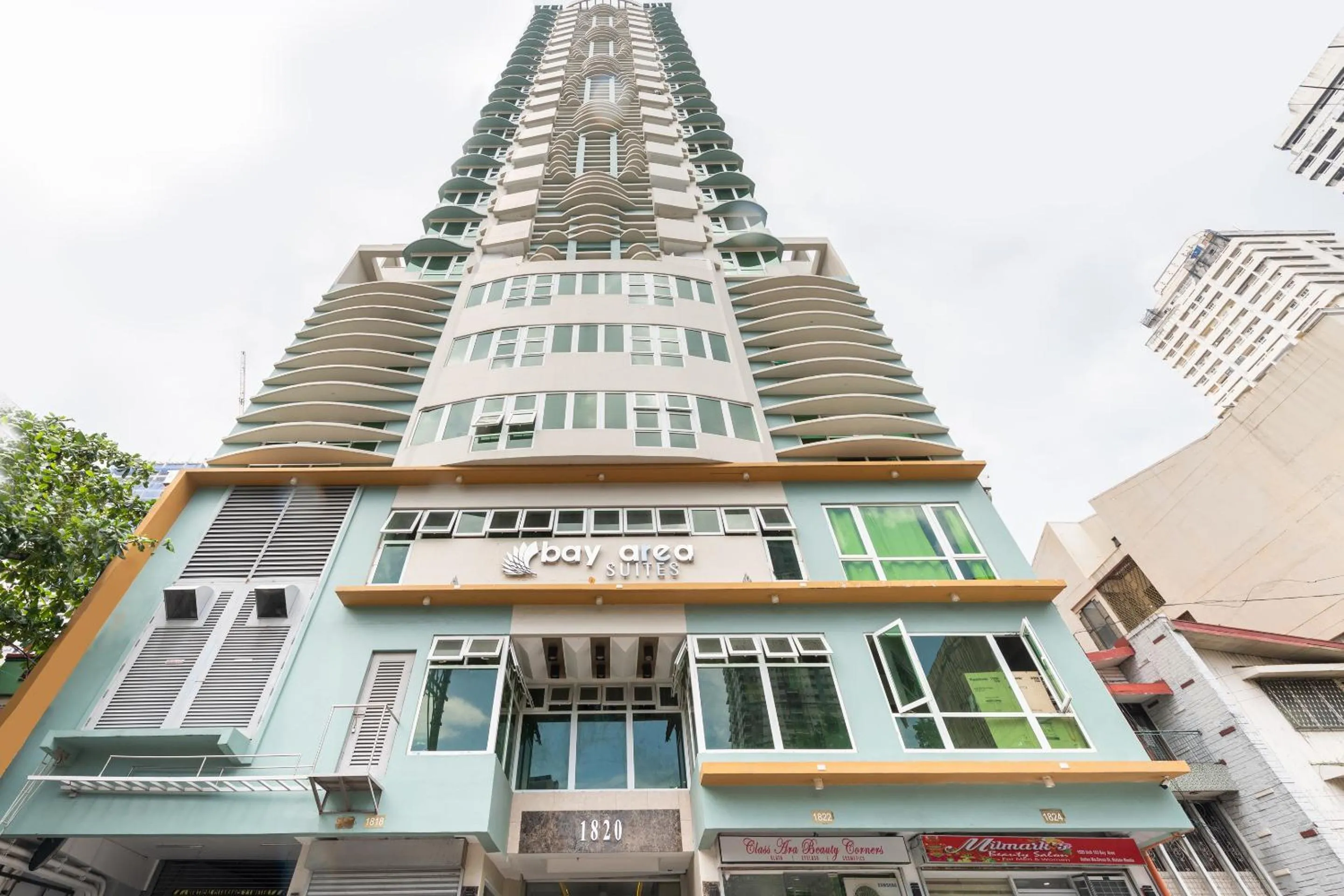 Facade/entrance in Bay Area Suites Manila