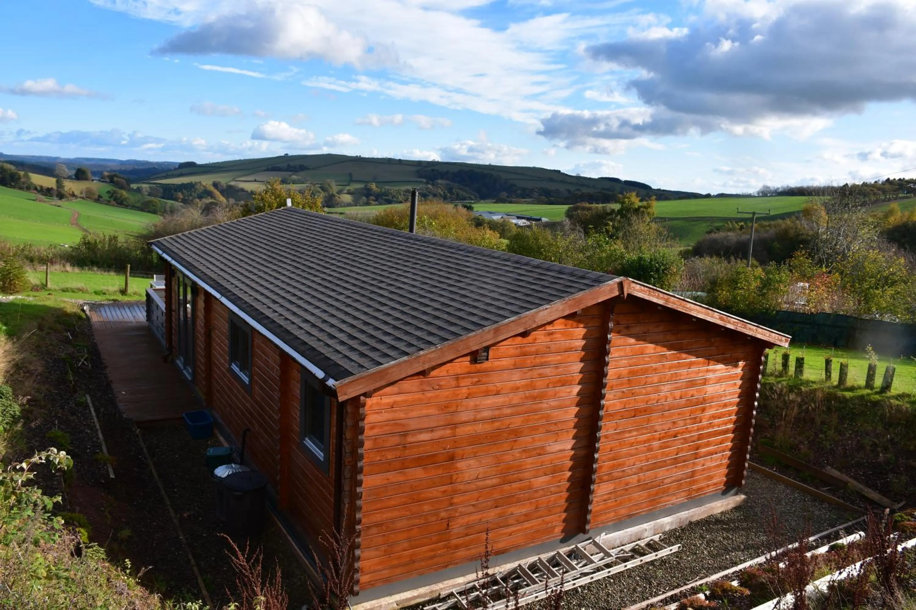 Property building in Long Wood Lodges