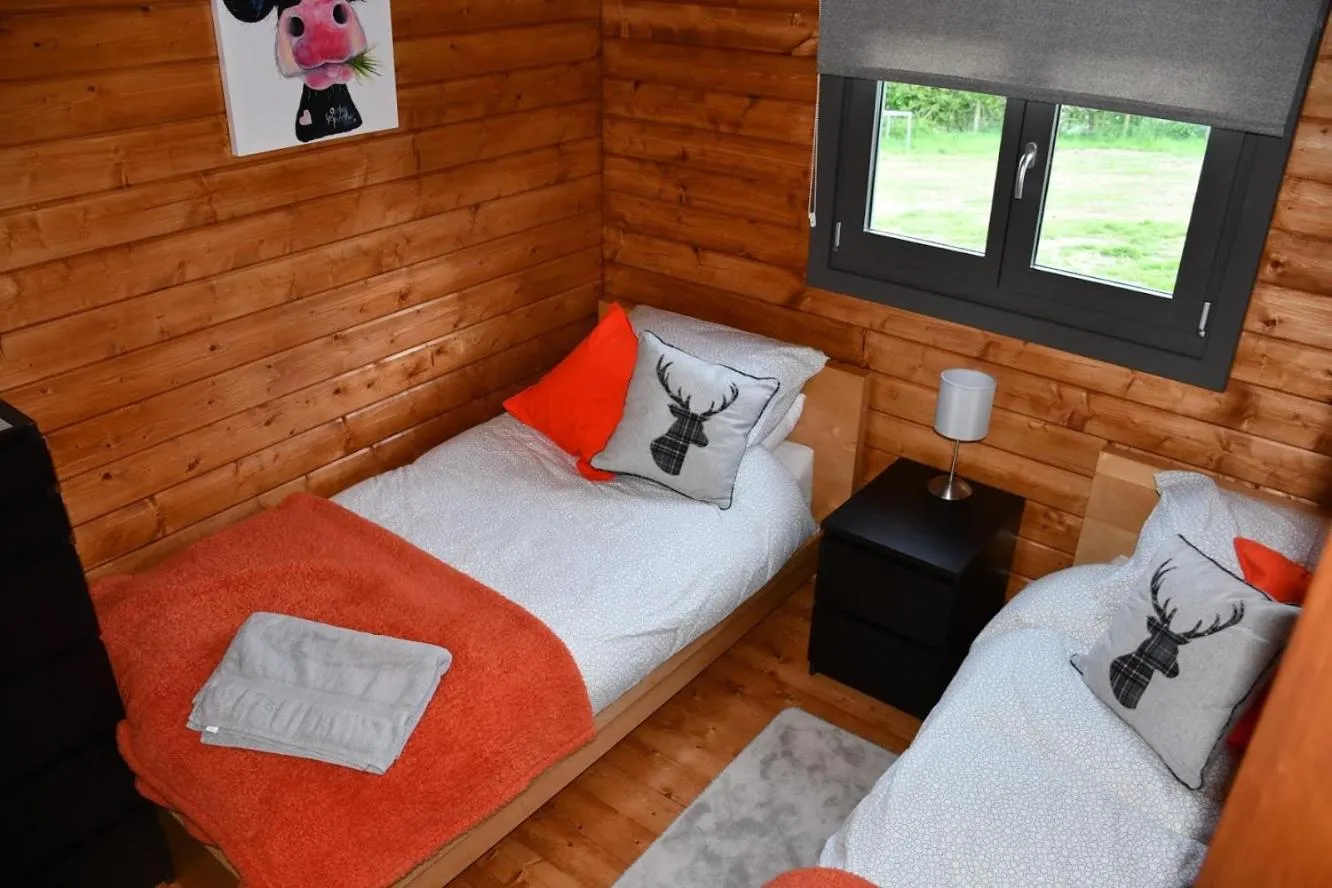 Bedroom, Bed in Long Wood Lodges