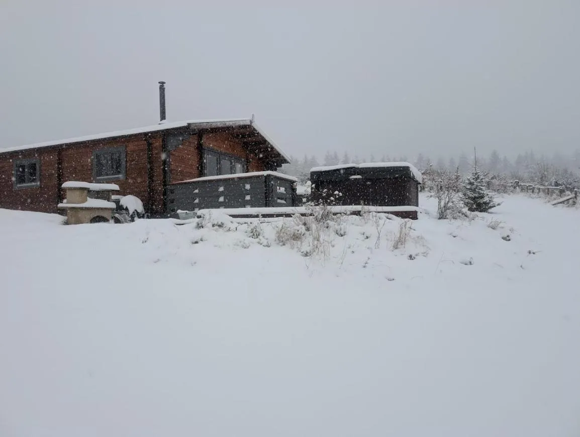 Property building in Long Wood Lodges