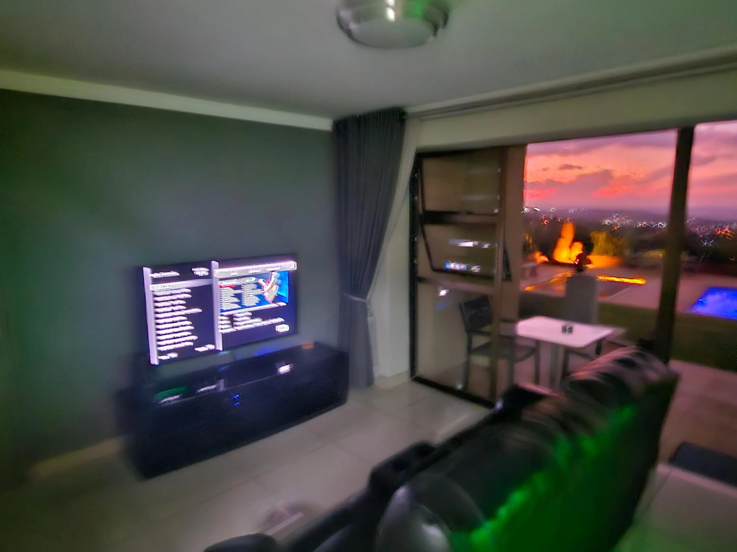 TV and multimedia in Weston Guest House Krugersdorp