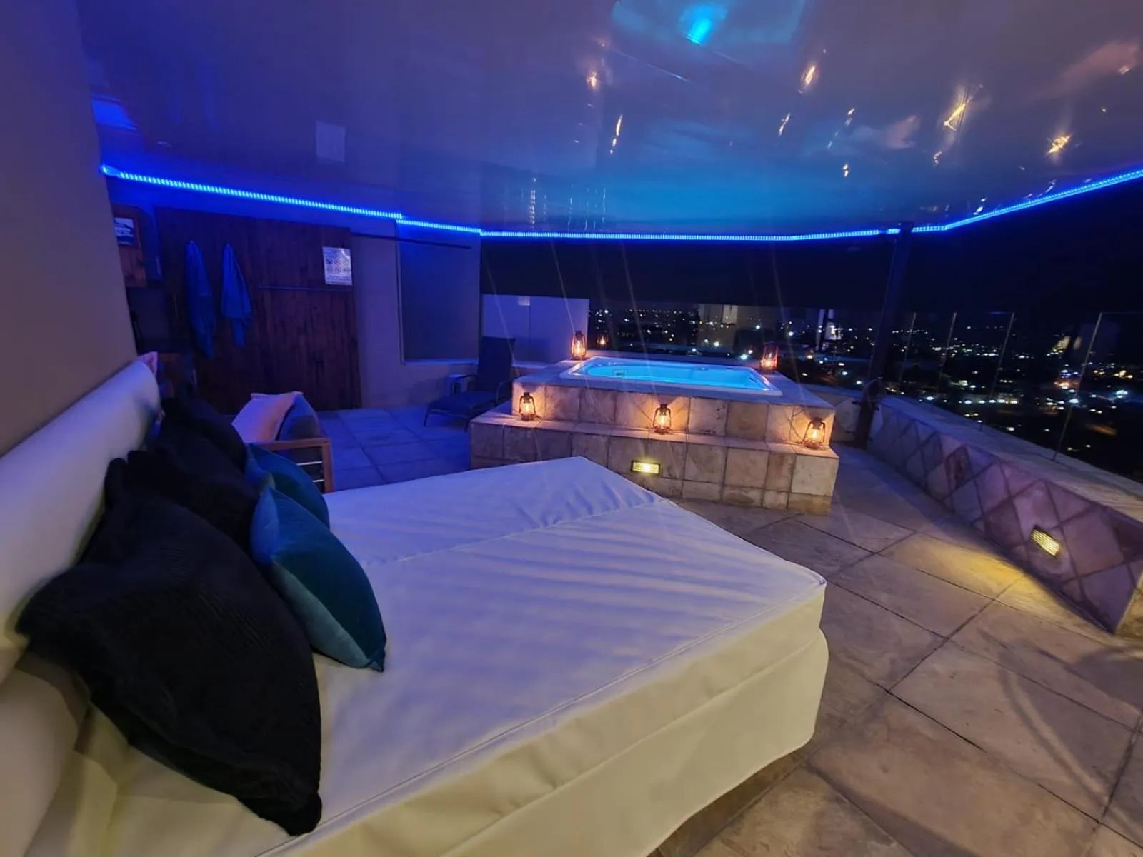 Patio, Bed in Weston Guest House Krugersdorp