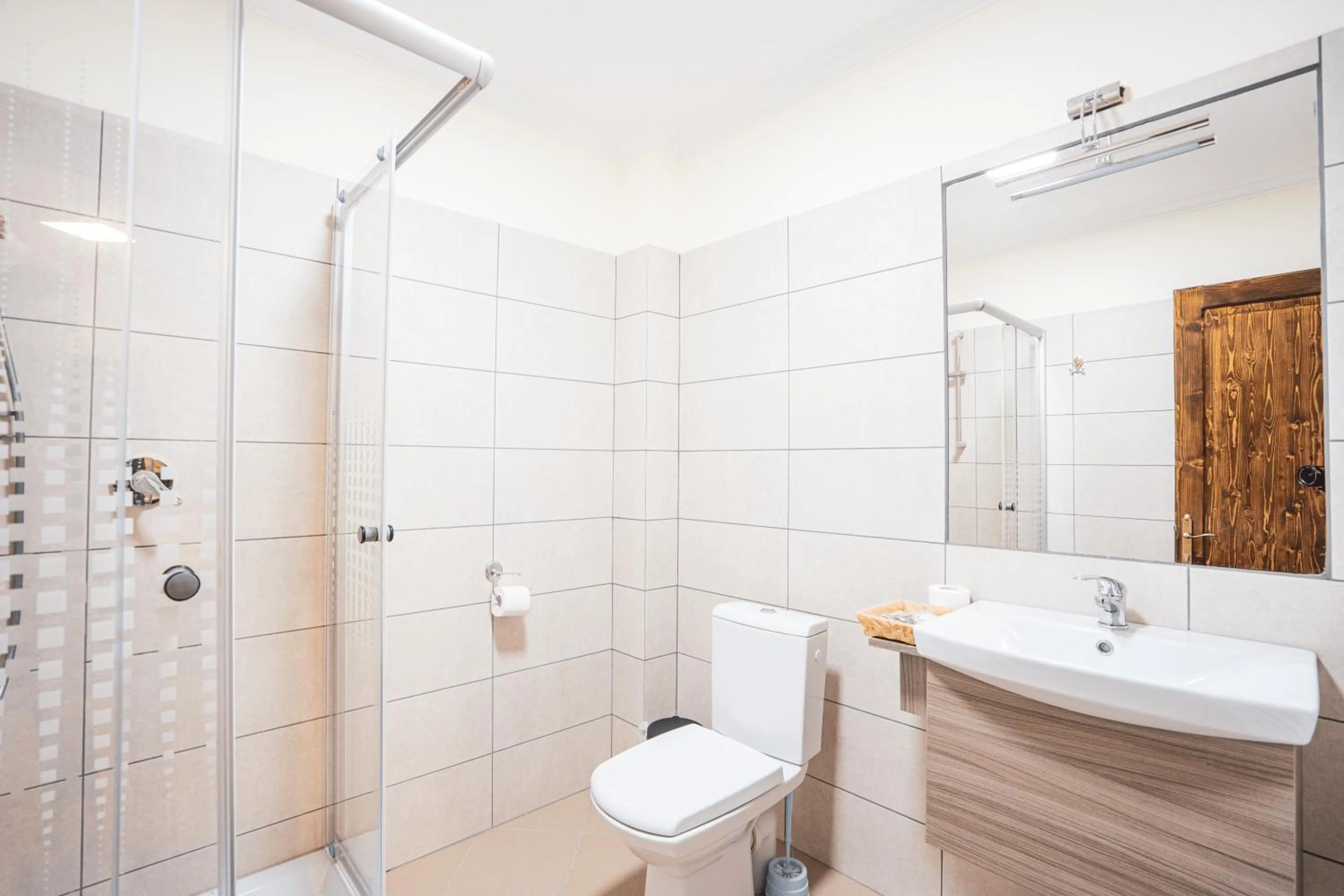 Shower in Hotel Rabbit Bran