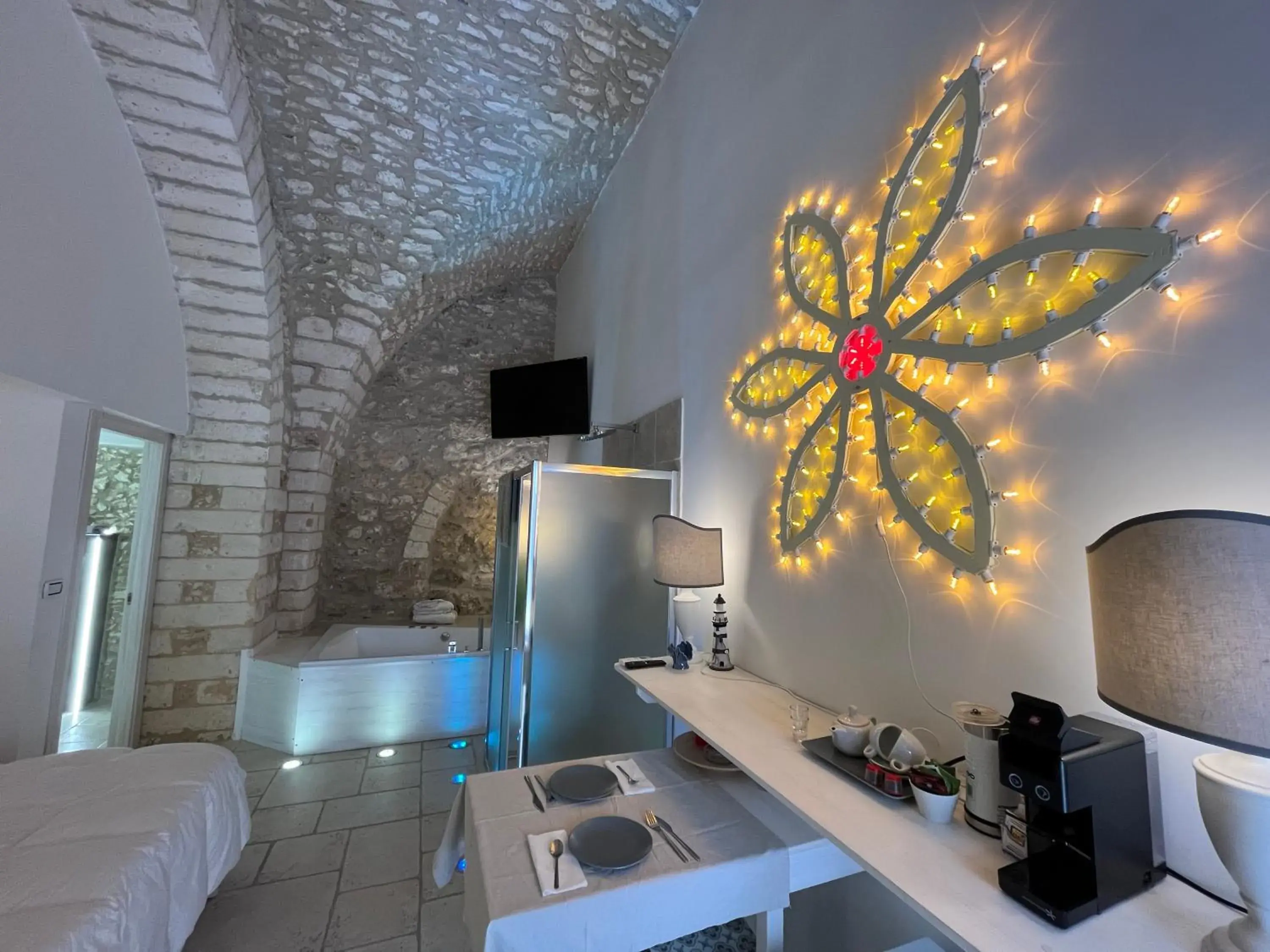 King Room with Spa Bath in Il Trappeto Affittacamere King Room with Spa Bath in Il Trappeto Affittacamere
