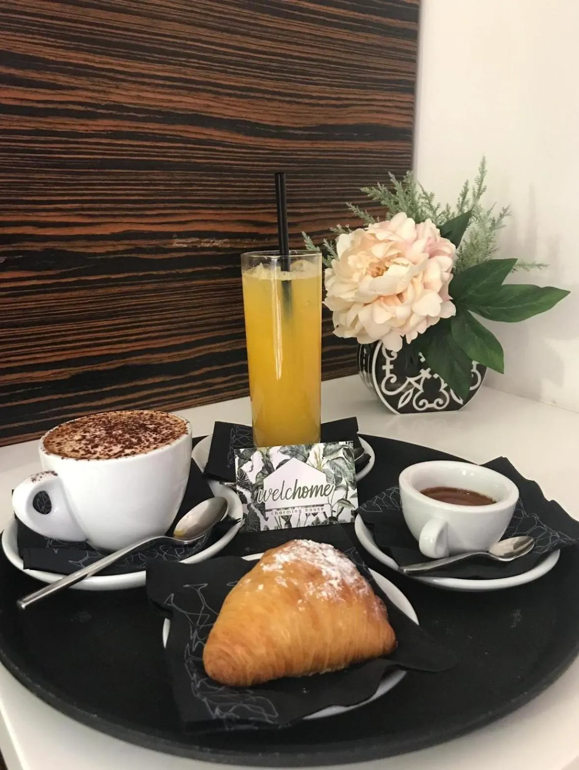 Breakfast in Welchome Charming House