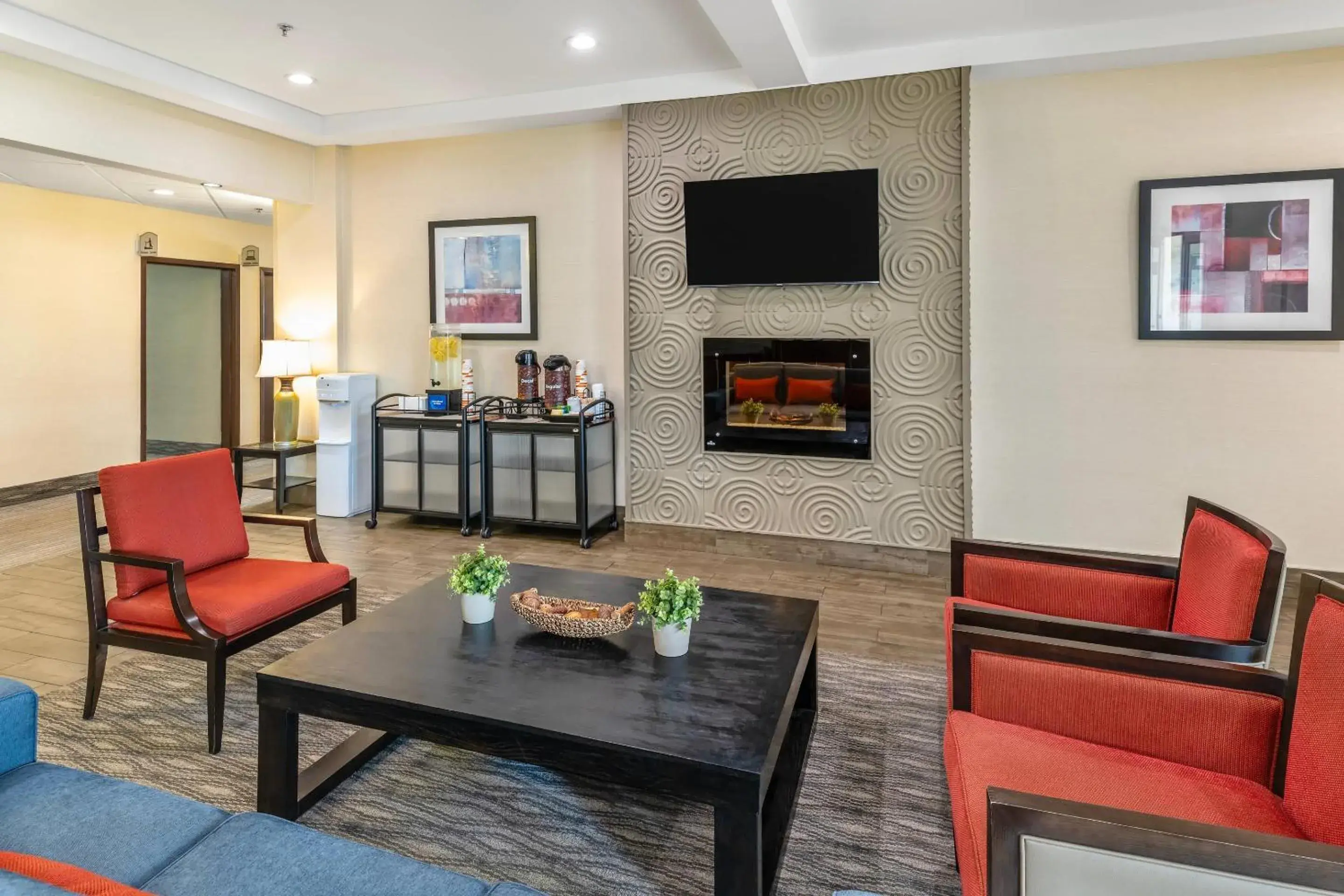 Lobby or reception in Comfort Inn Lobby or reception in Comfort Inn