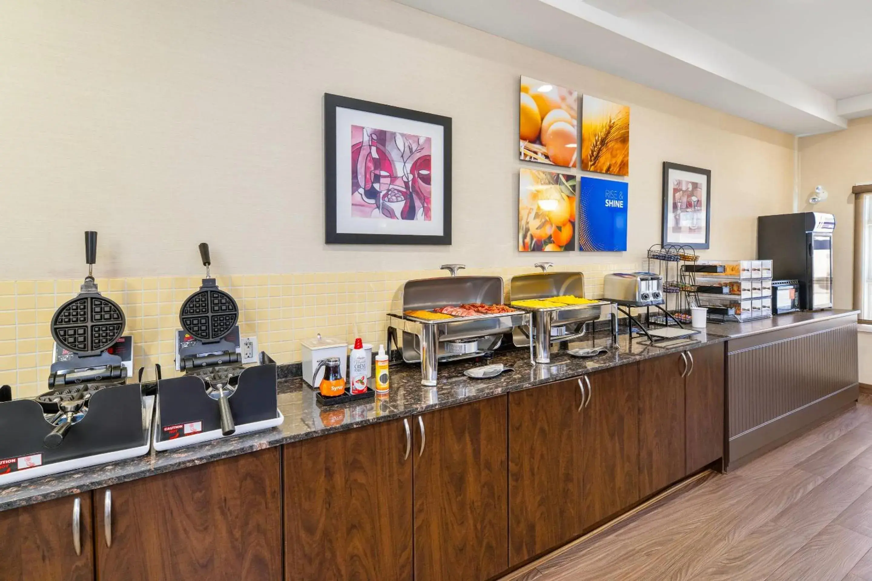 Breakfast in Comfort Inn Breakfast in Comfort Inn