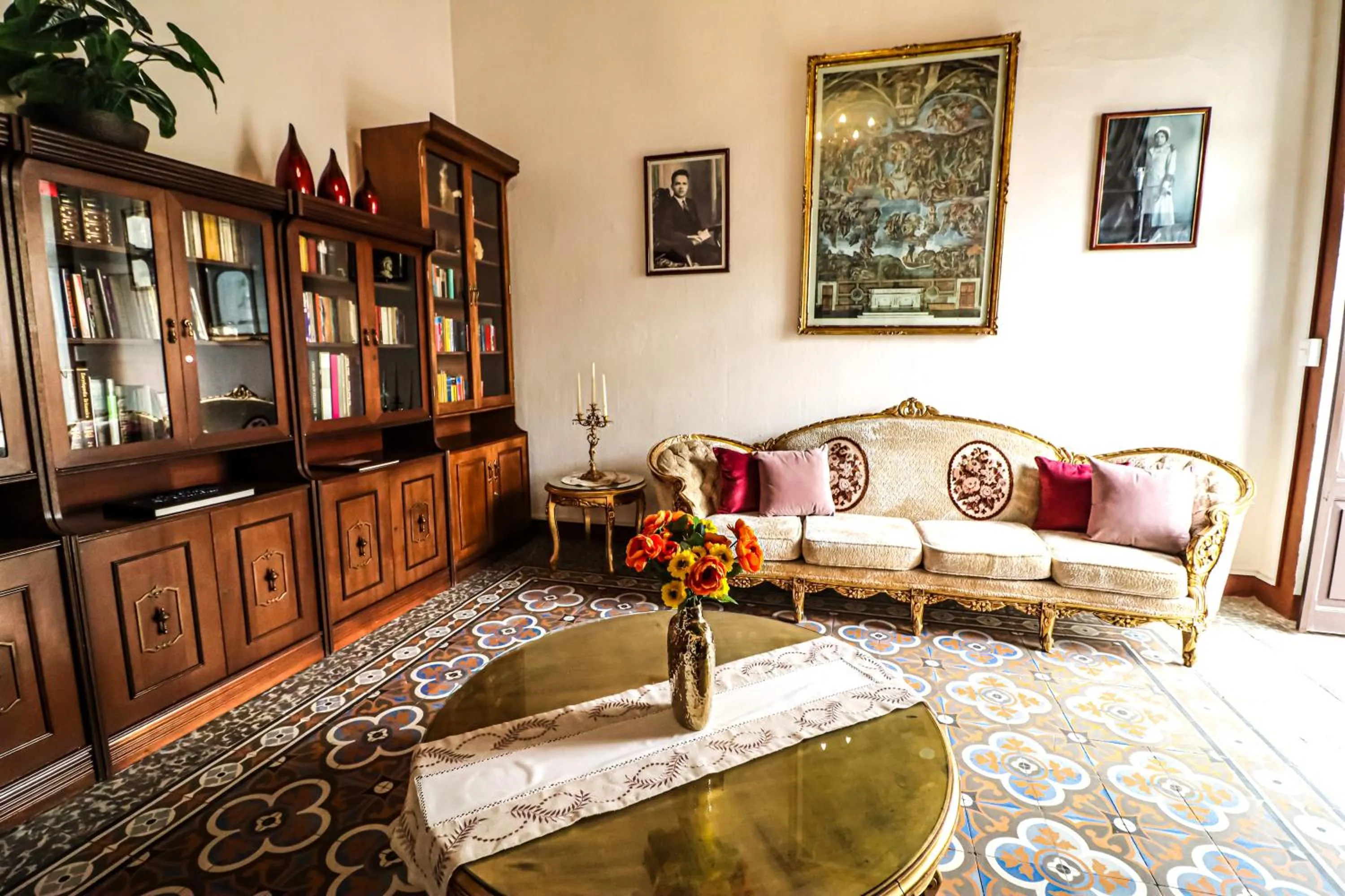 Quinta Alhóndiga Galindo Hotel Boutique