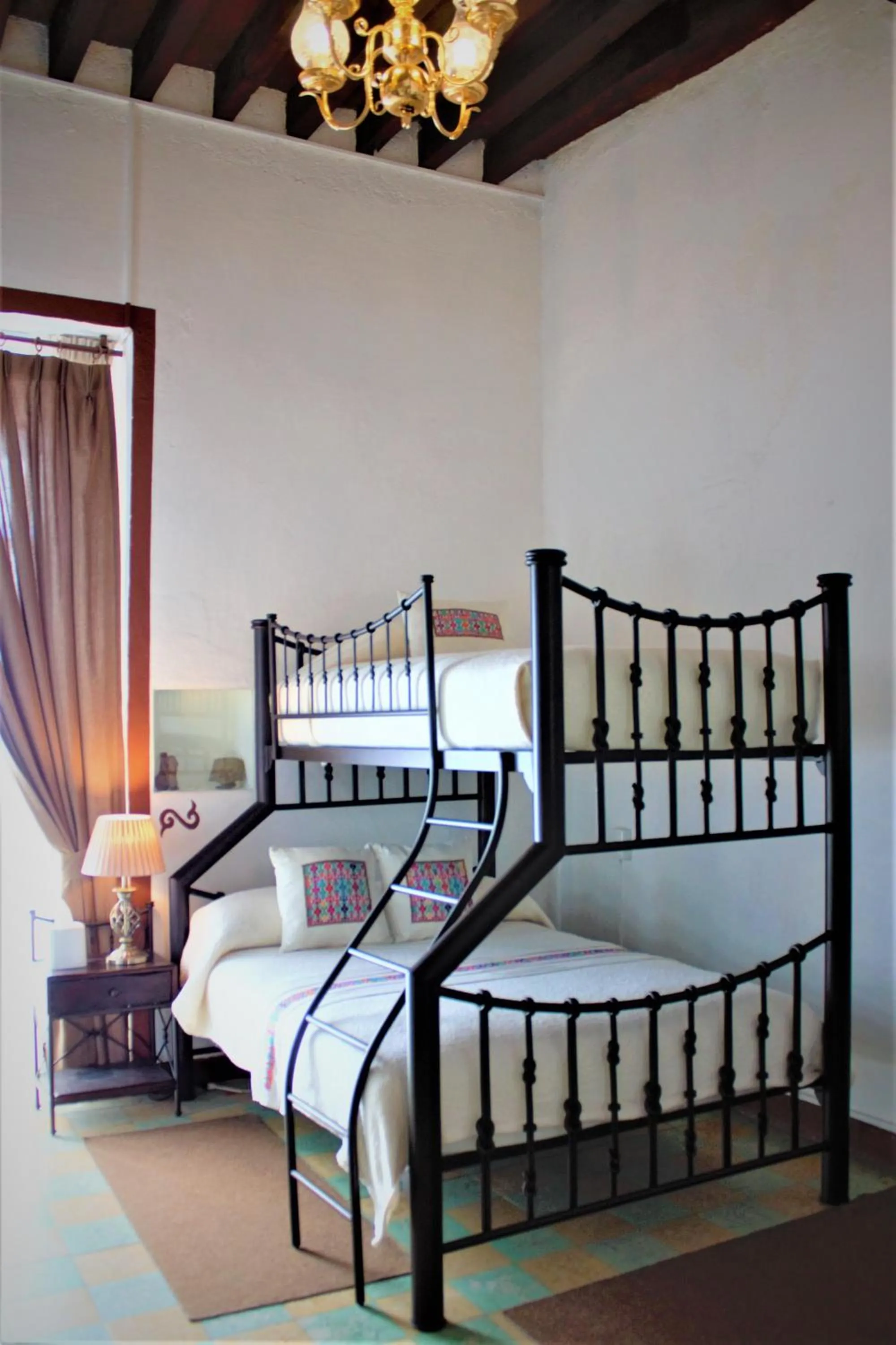 Standard Triple Room in Quinta Alhóndiga Galindo Hotel Boutique