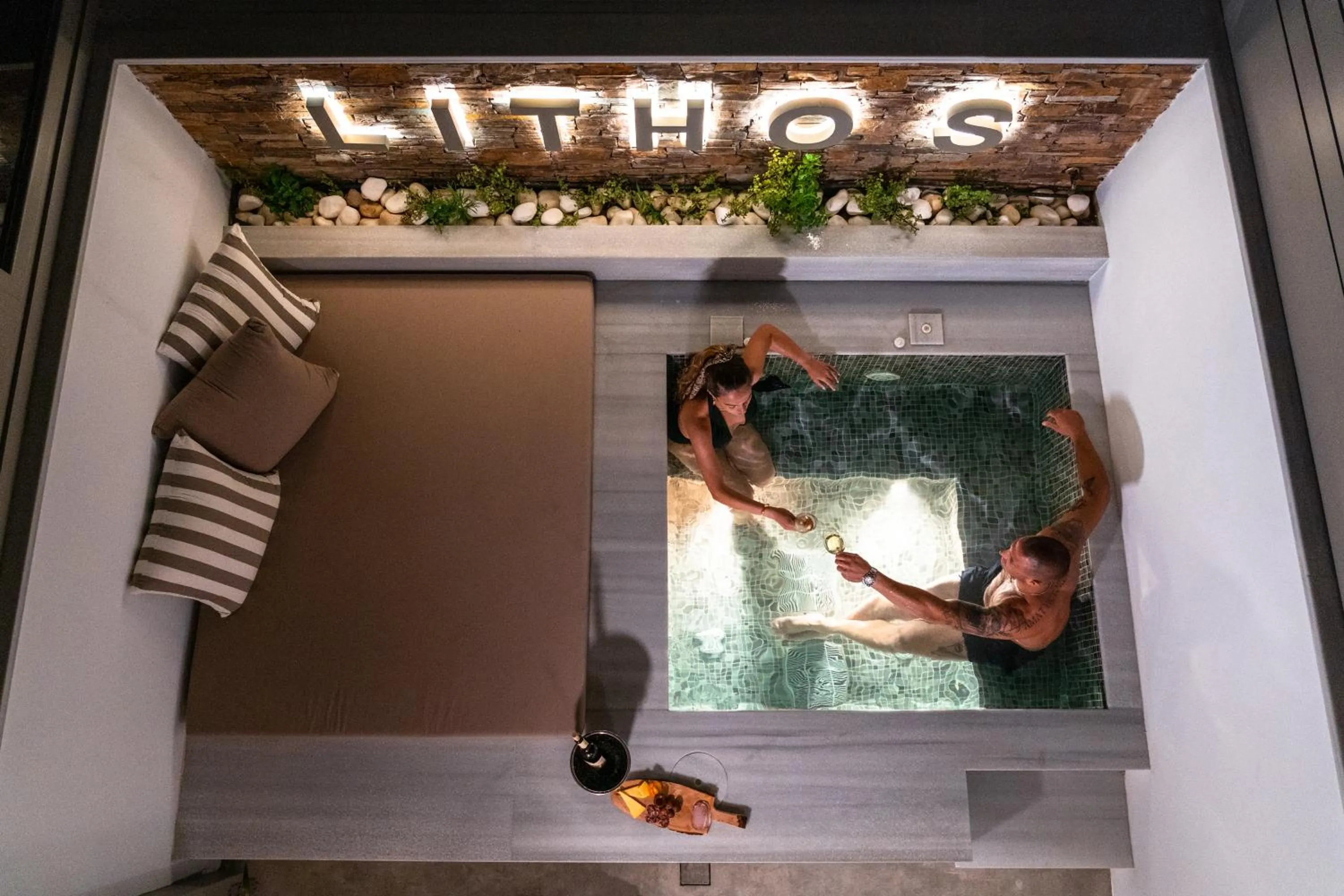Lithos Luxury Suites