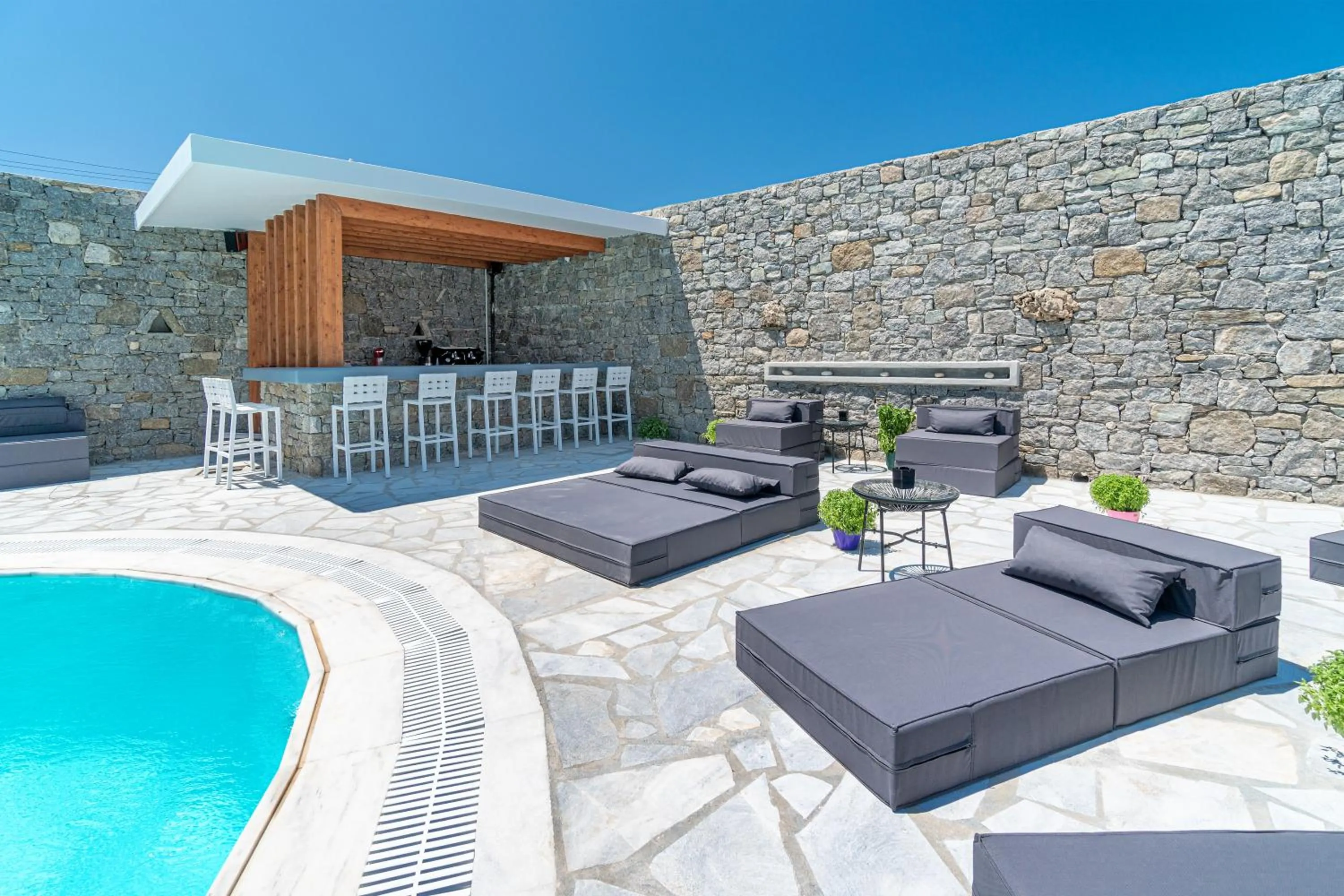 Pool view in Omnia Mykonos Boutique Hotel & Suites