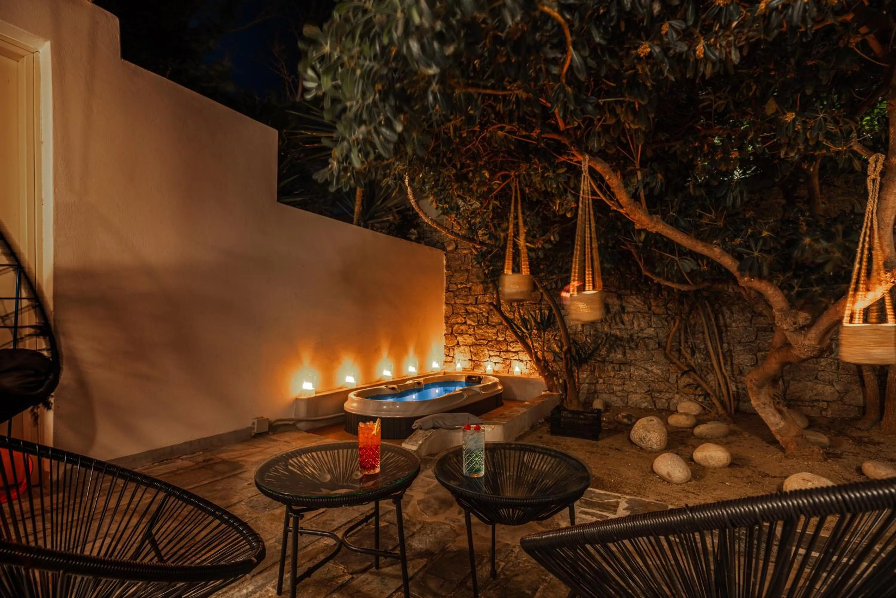 Garden in Omnia Mykonos Boutique Hotel & Suites