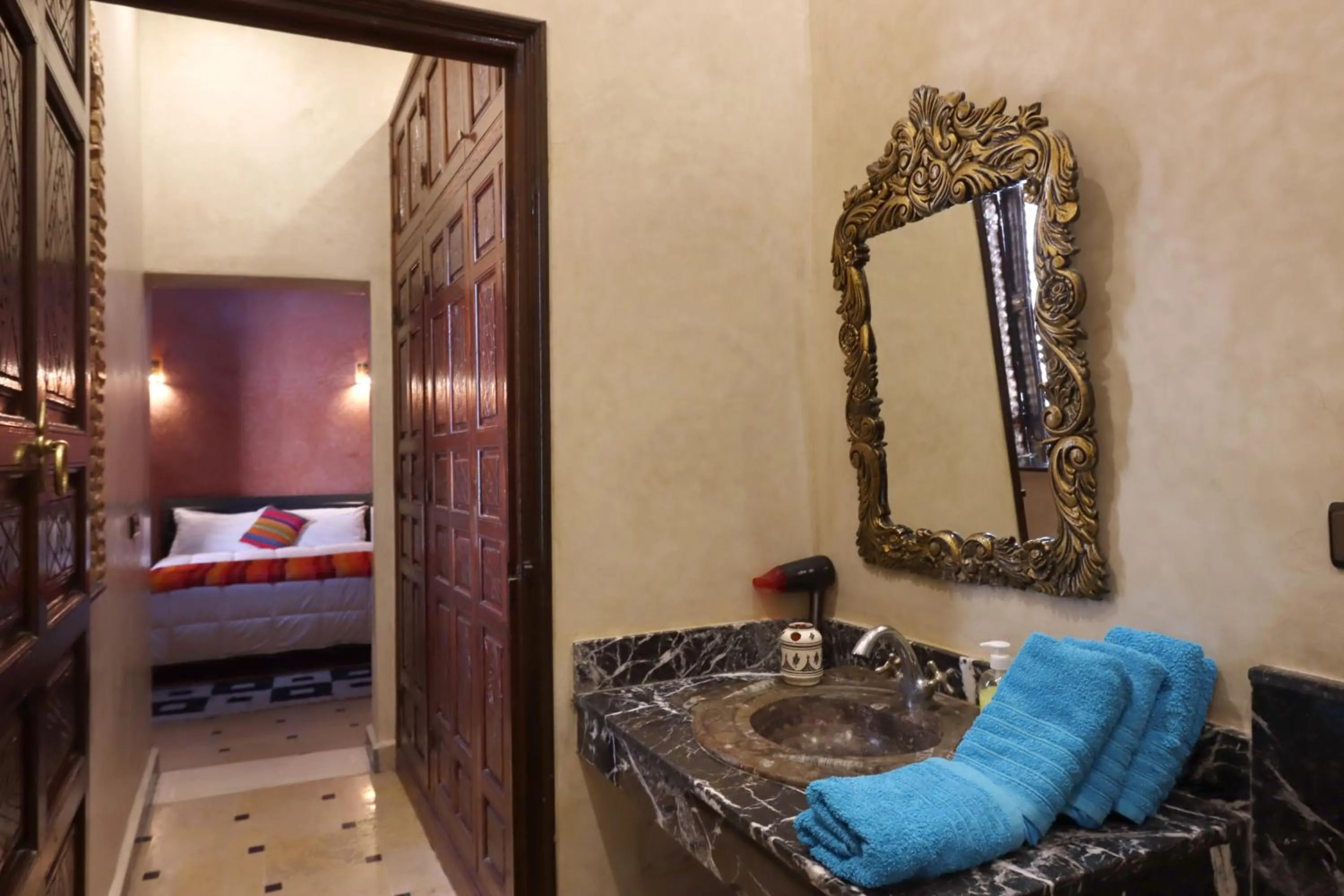 Bed in Riad Dwiriyat My Teib