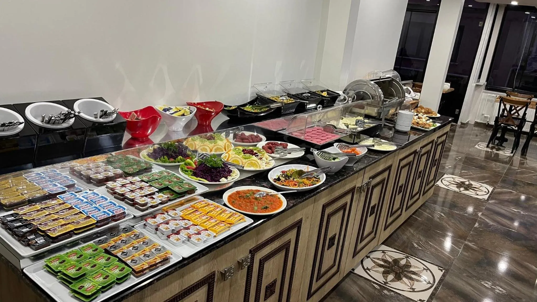 Restaurant/places to eat in Gul Otel