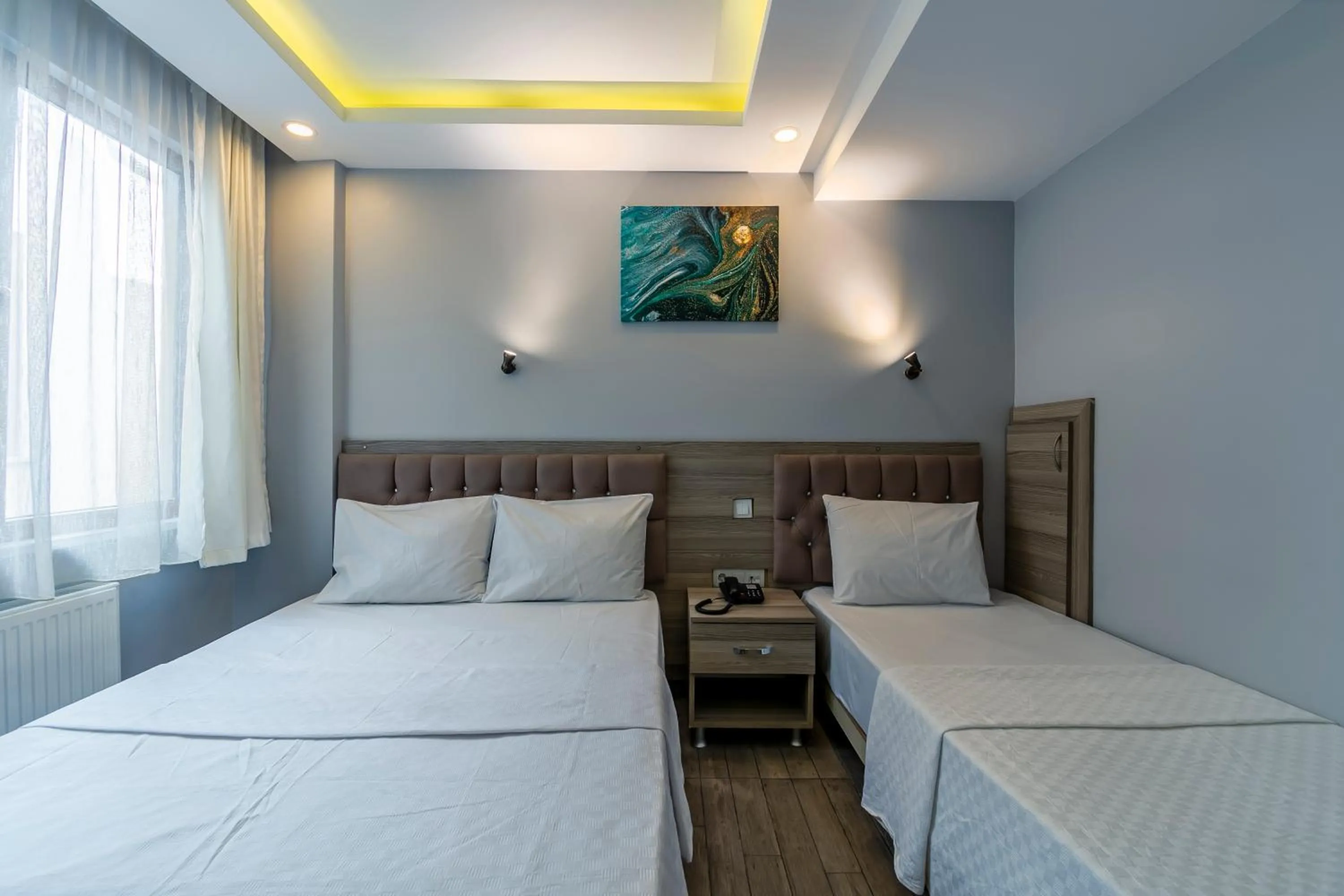 Photo of the whole room, Bed in Gul Otel