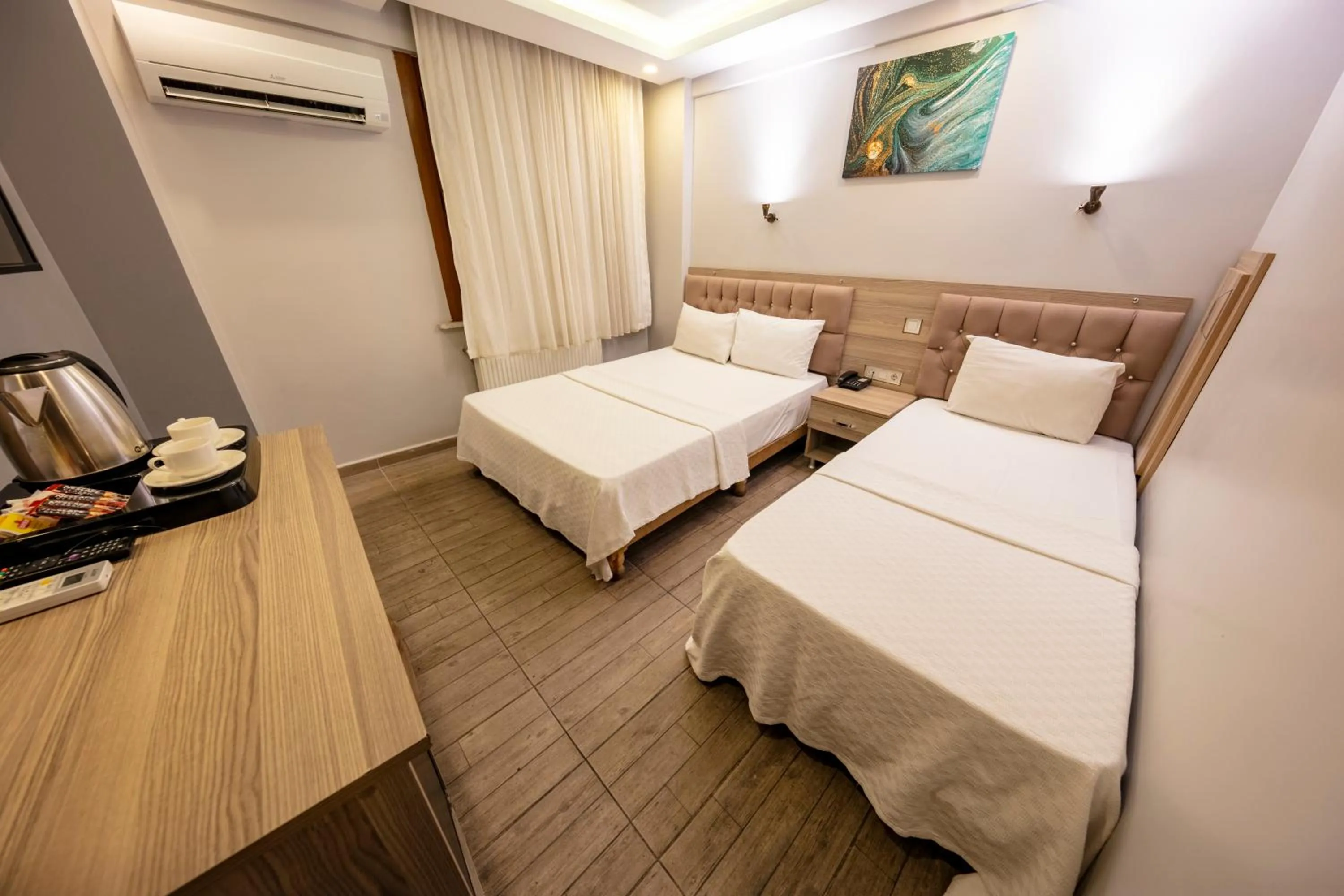 Photo of the whole room, Bed in Gul Otel