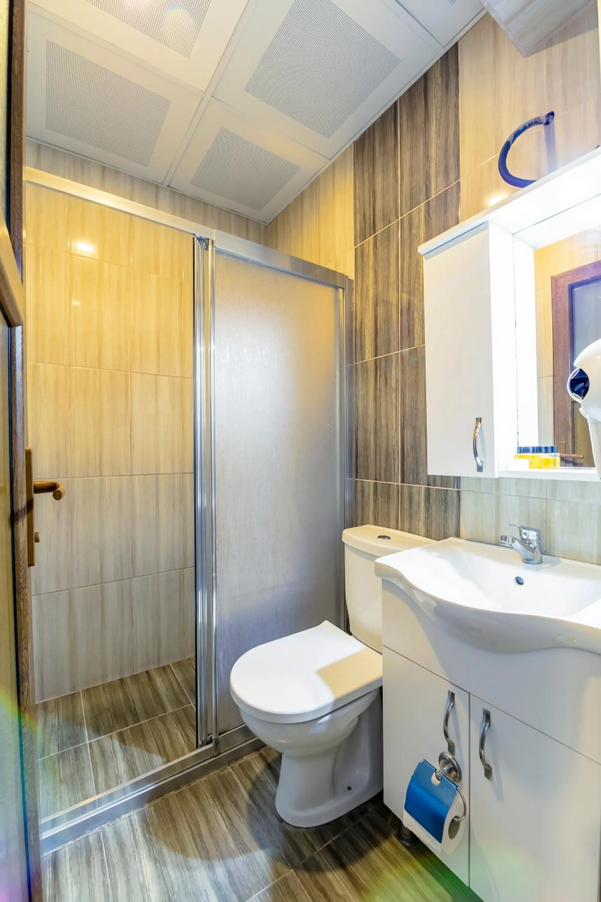 Bathroom in Gul Otel