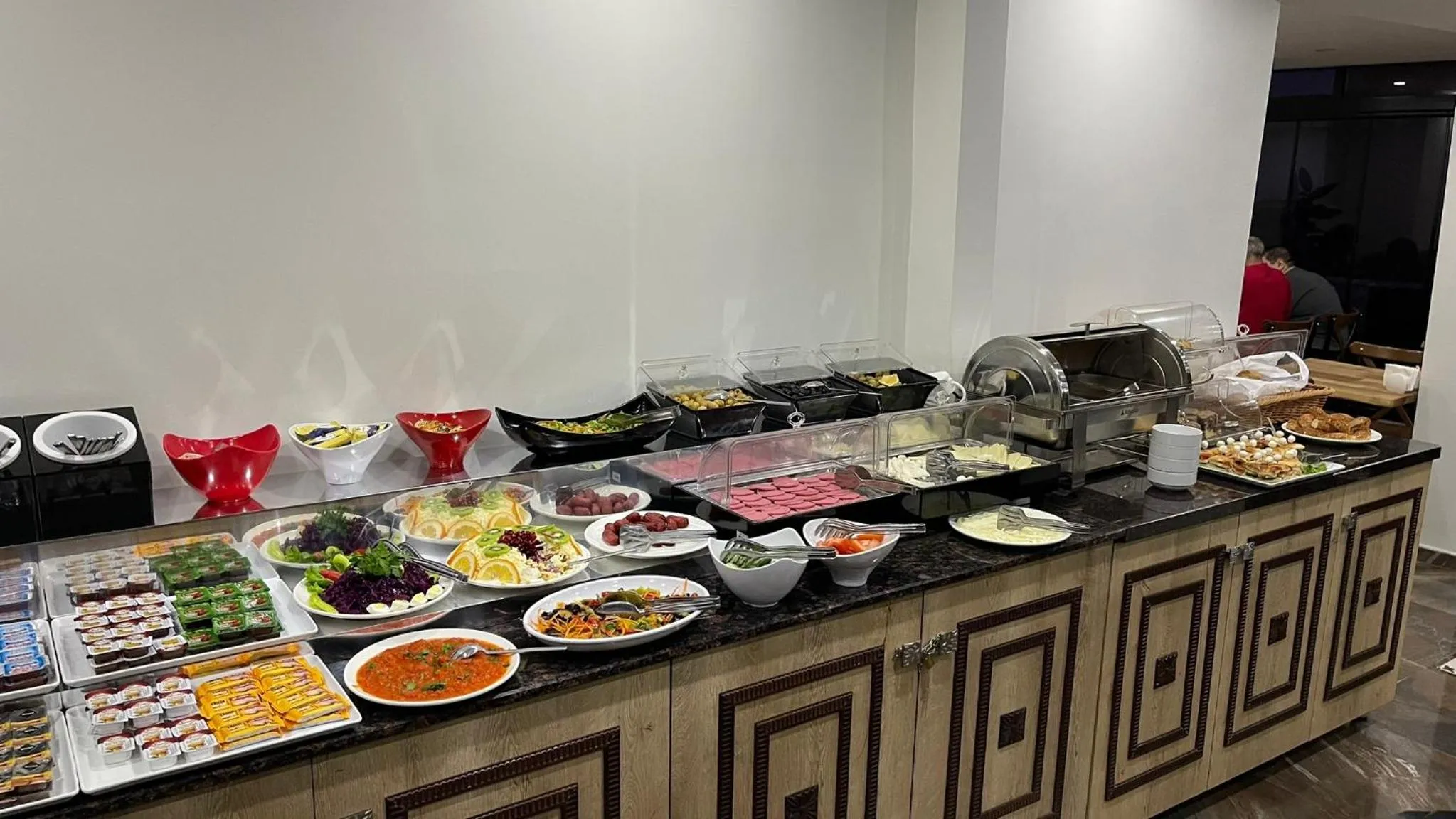 Restaurant/places to eat in Gul Otel