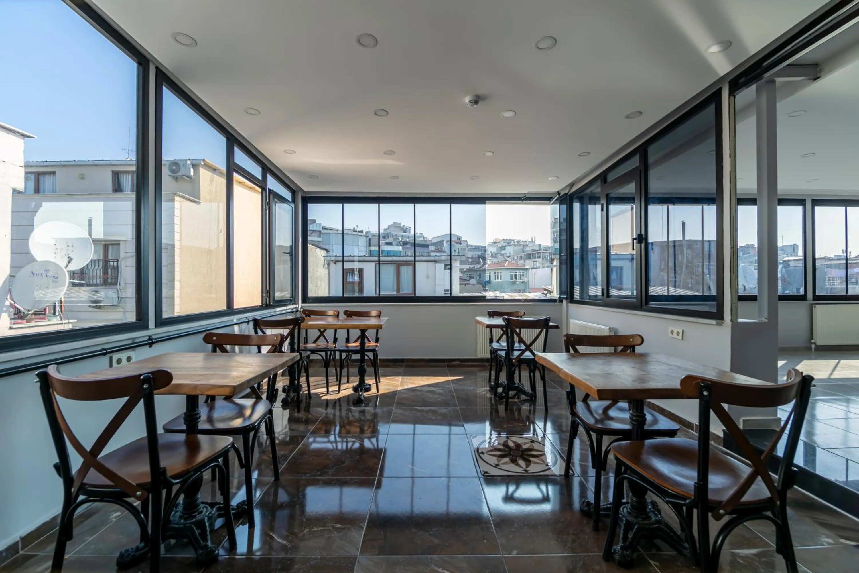 Seating area in Gul Otel