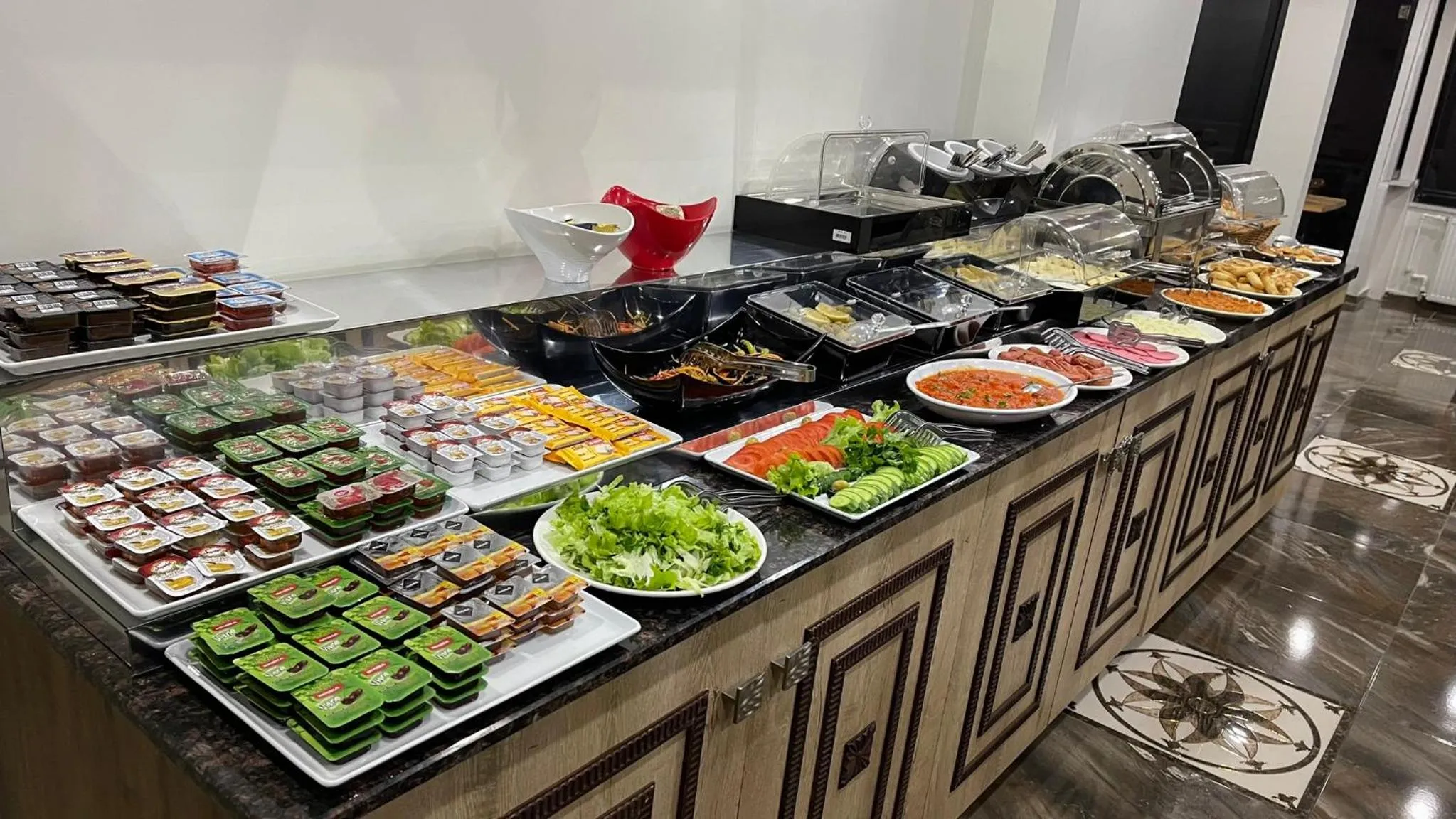 Restaurant/places to eat in Gul Otel