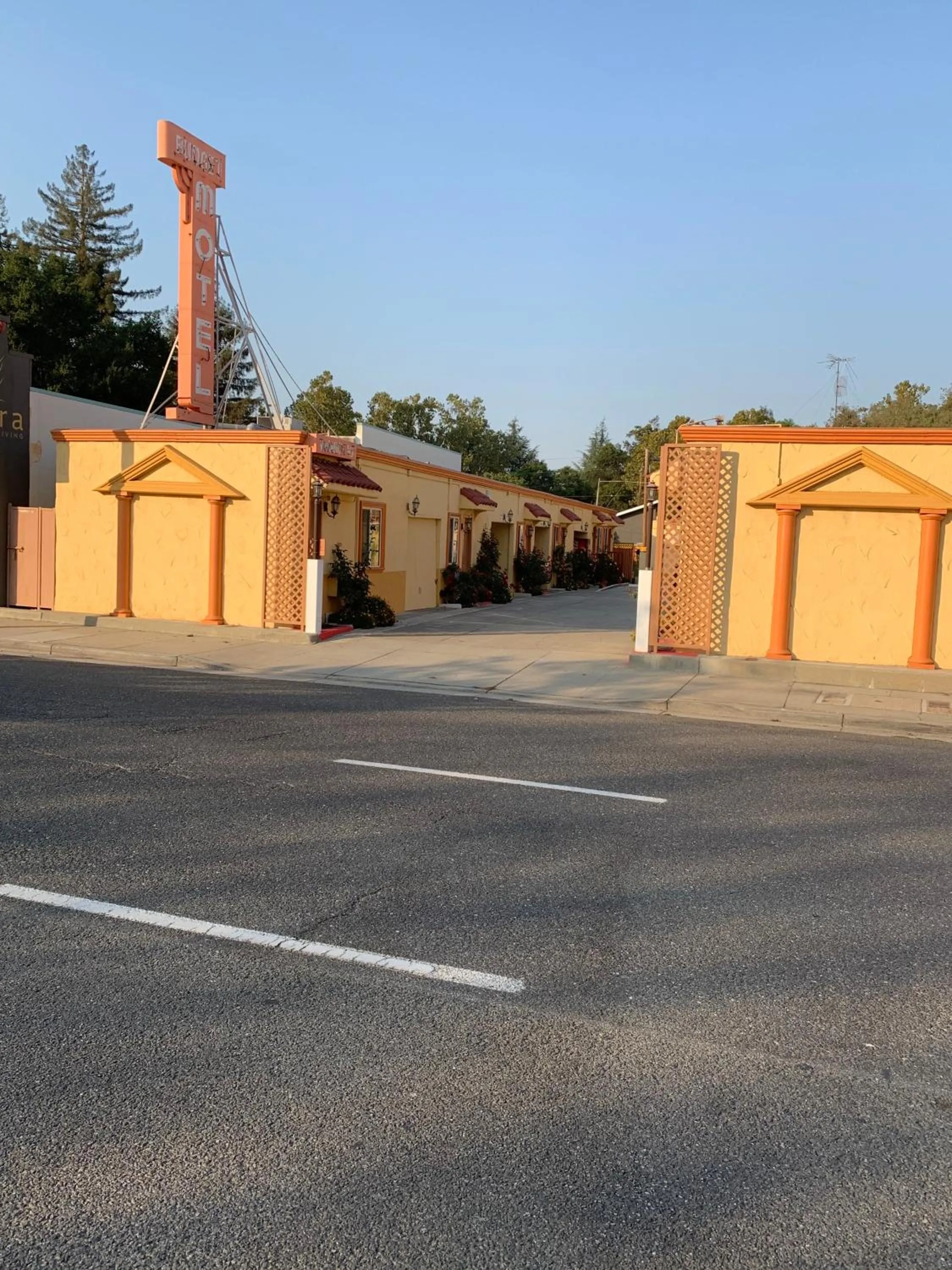 Property building in Budget Motel