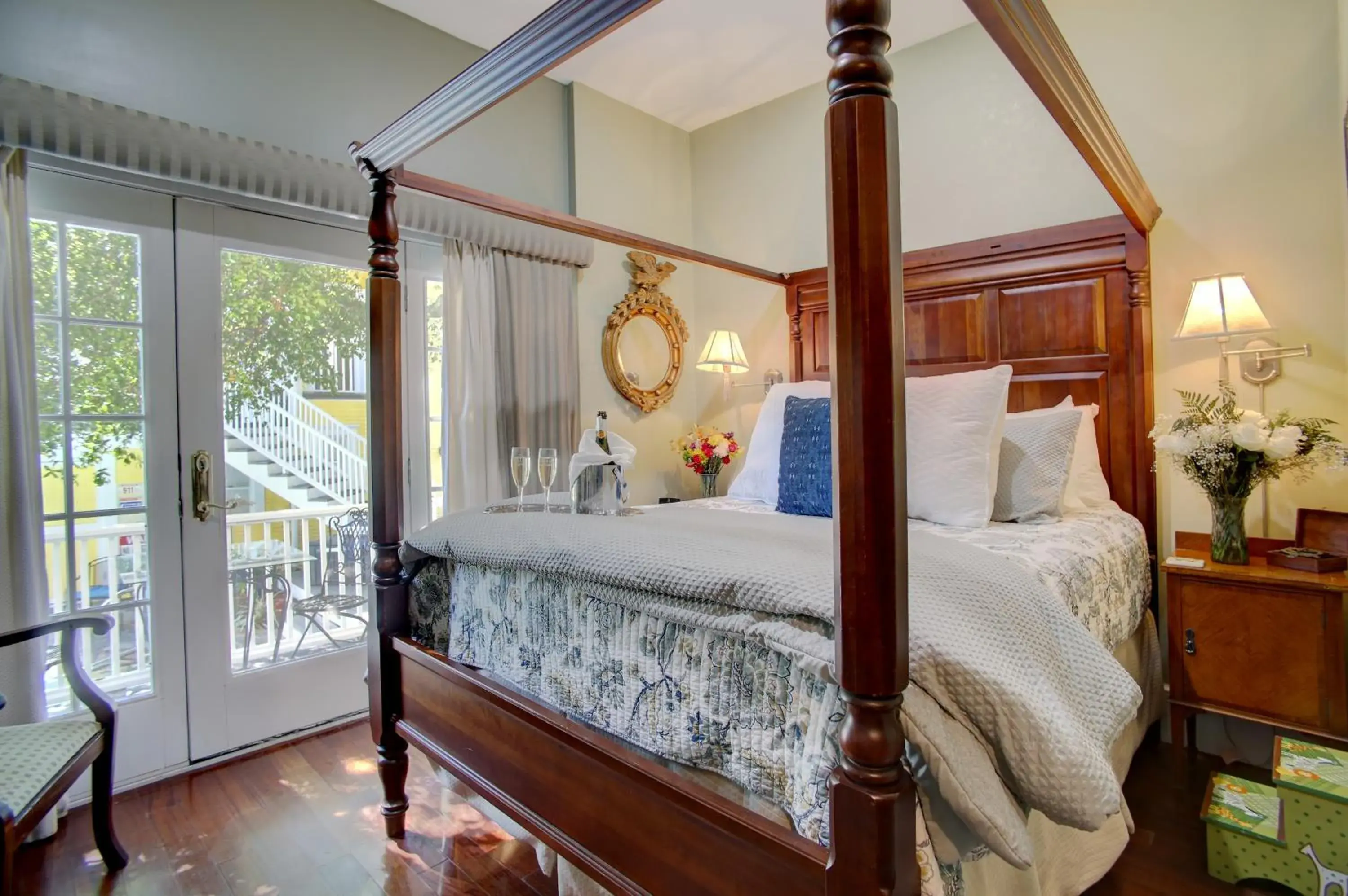 Bedroom, Bed in Azalea Inn and Villas Bedroom, Bed in Azalea Inn and Villas