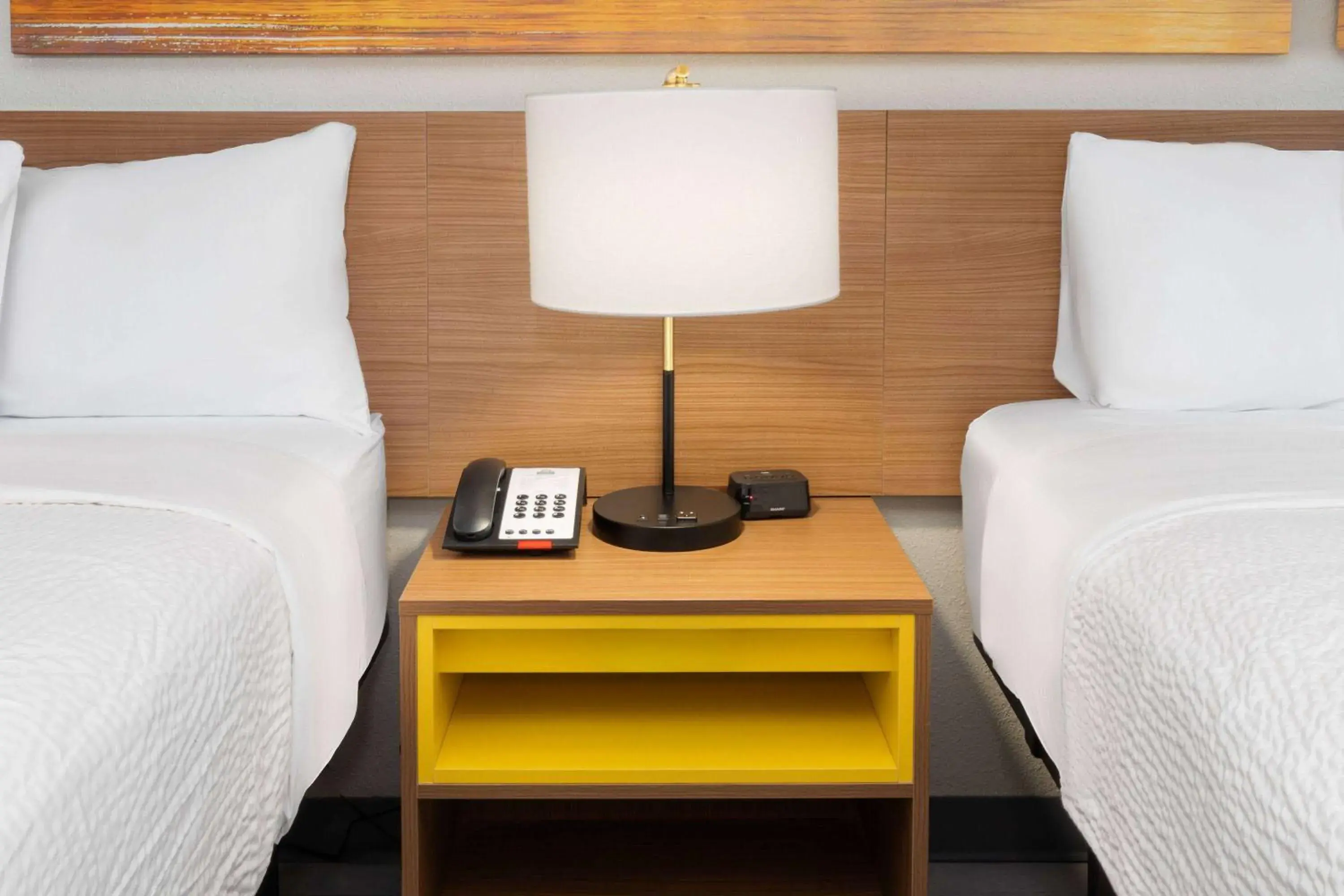 Photo of the whole room, Bed in Days Inn & Suites by Wyndham Vicksburg Photo of the whole room, Bed in Days Inn & Suites by Wyndham Vicksburg