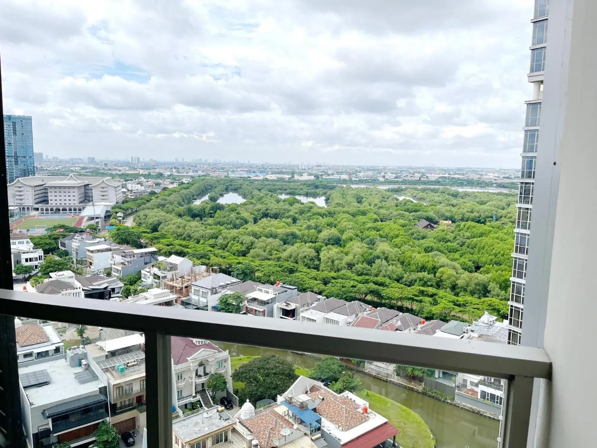 Studio Apartment in Gold Coast PIK Sea View Apartments by LongeSuites Studio Apartment in Gold Coast PIK Sea View Apartments by LongeSuites