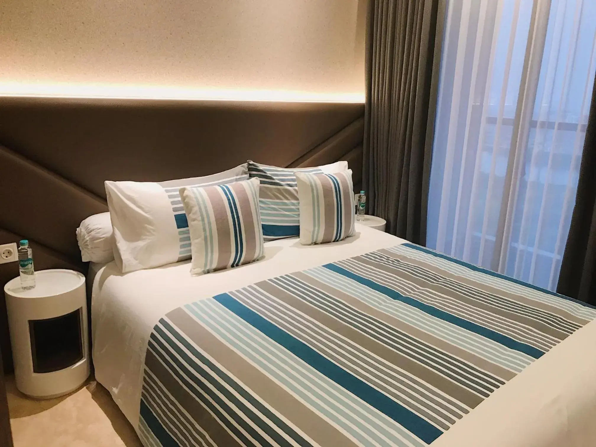 Bed in Gold Coast PIK Sea View Apartments by LongeSuites Bed in Gold Coast PIK Sea View Apartments by LongeSuites