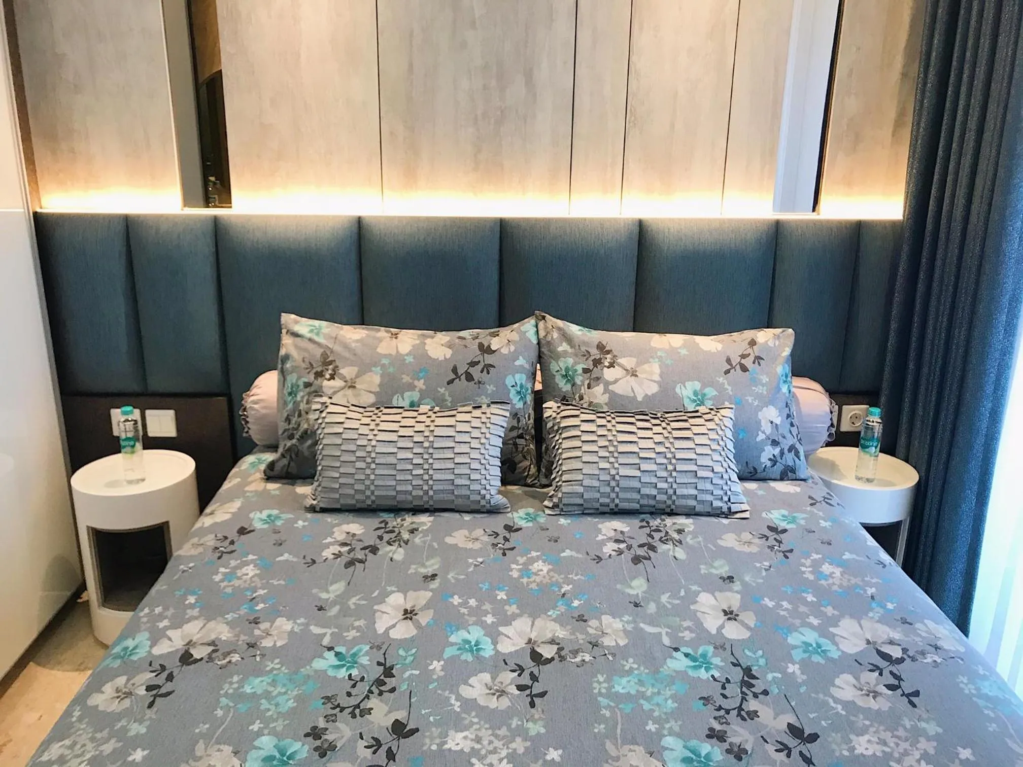 Bed in Gold Coast PIK Sea View Apartments by LongeSuites