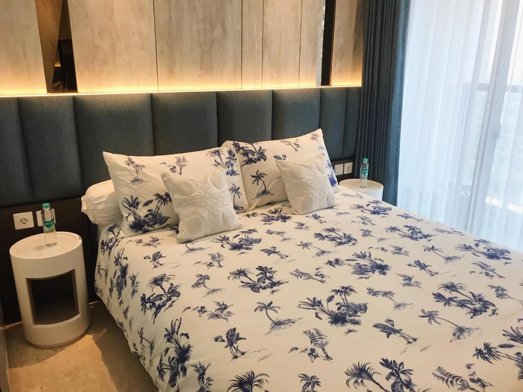 Bed in Gold Coast PIK Sea View Apartments by LongeSuites