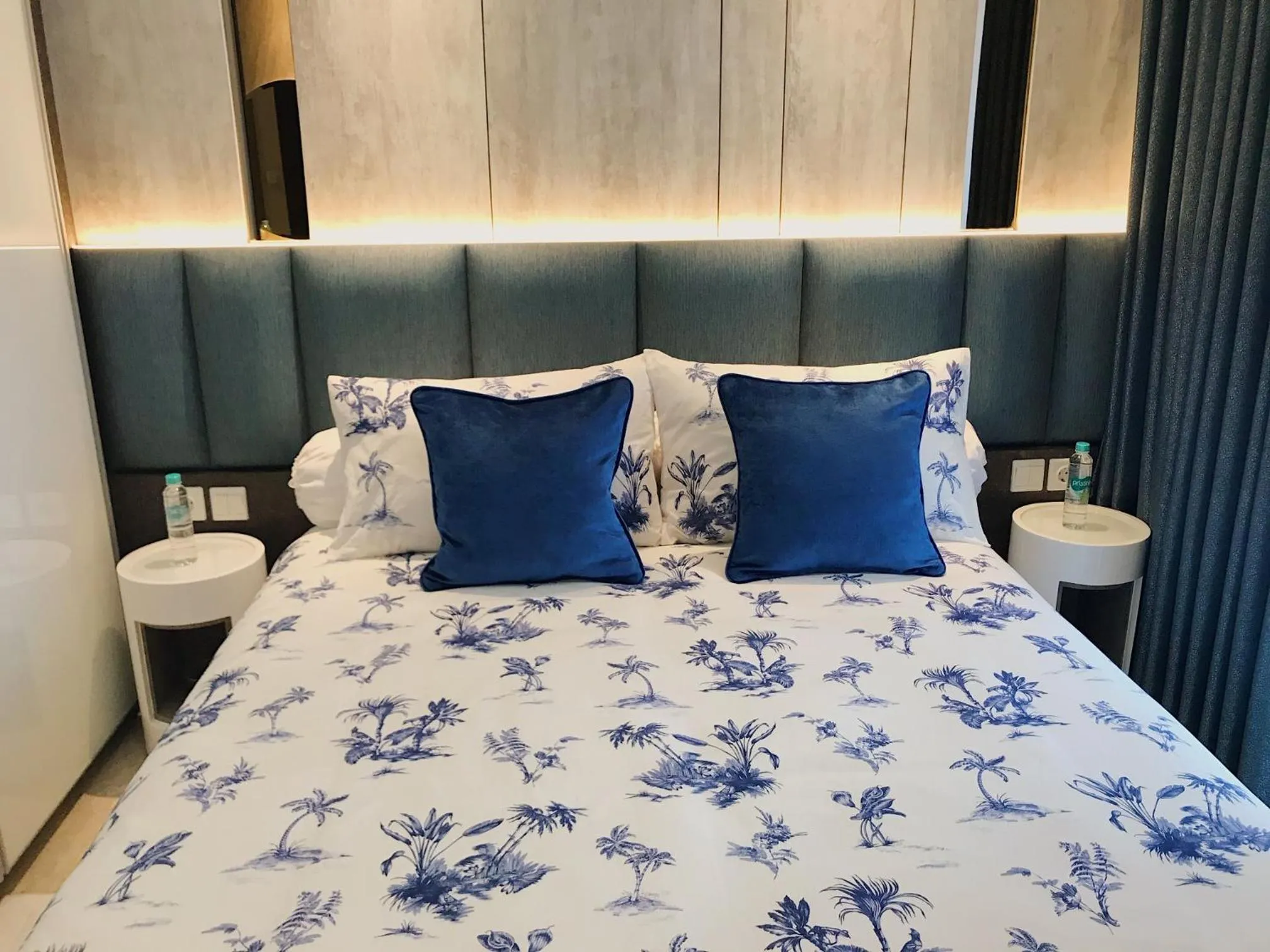 Bed in Gold Coast PIK Sea View Apartments by LongeSuites