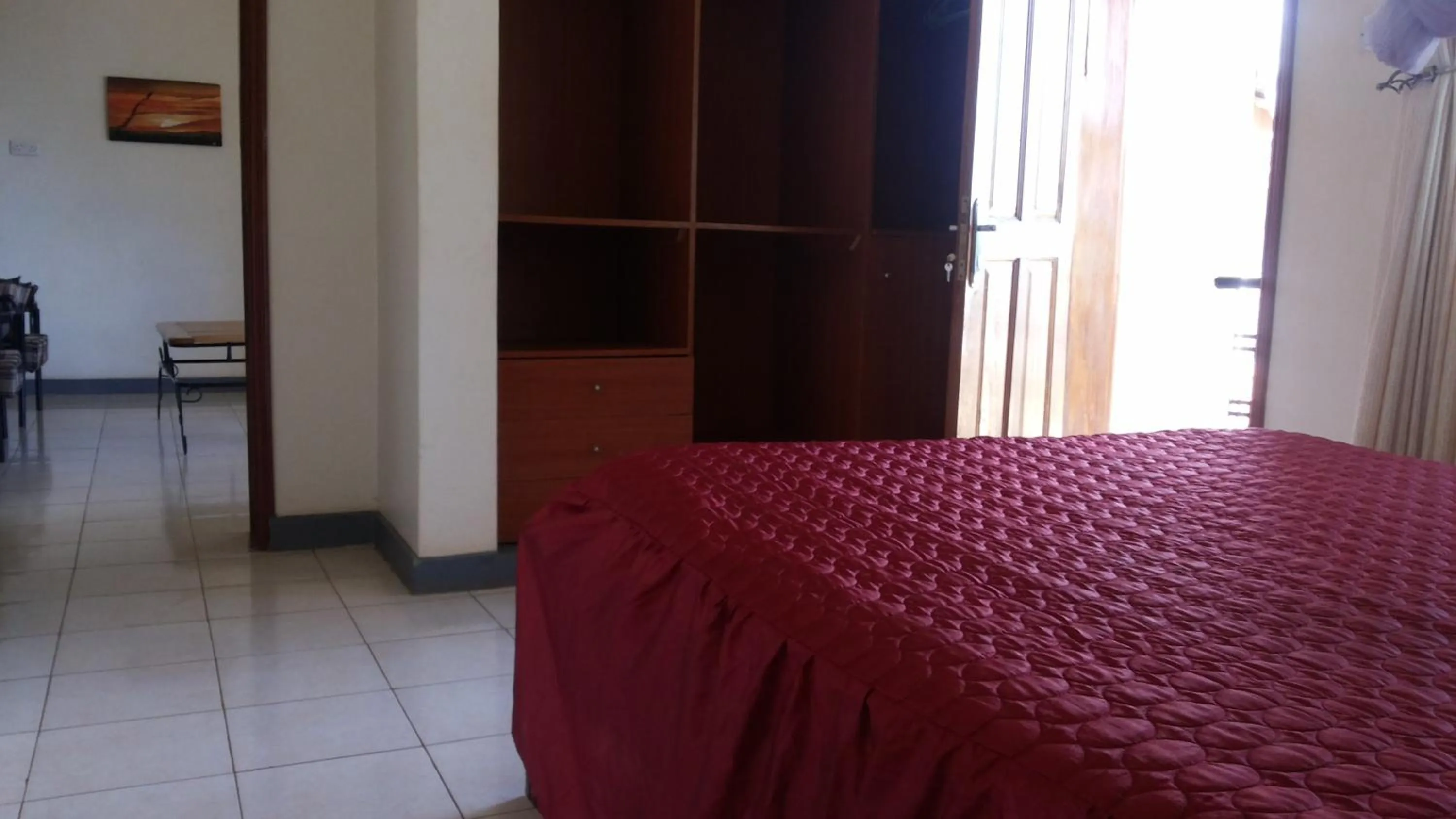 Photo of the whole room, Bed in Westcliff Hotel