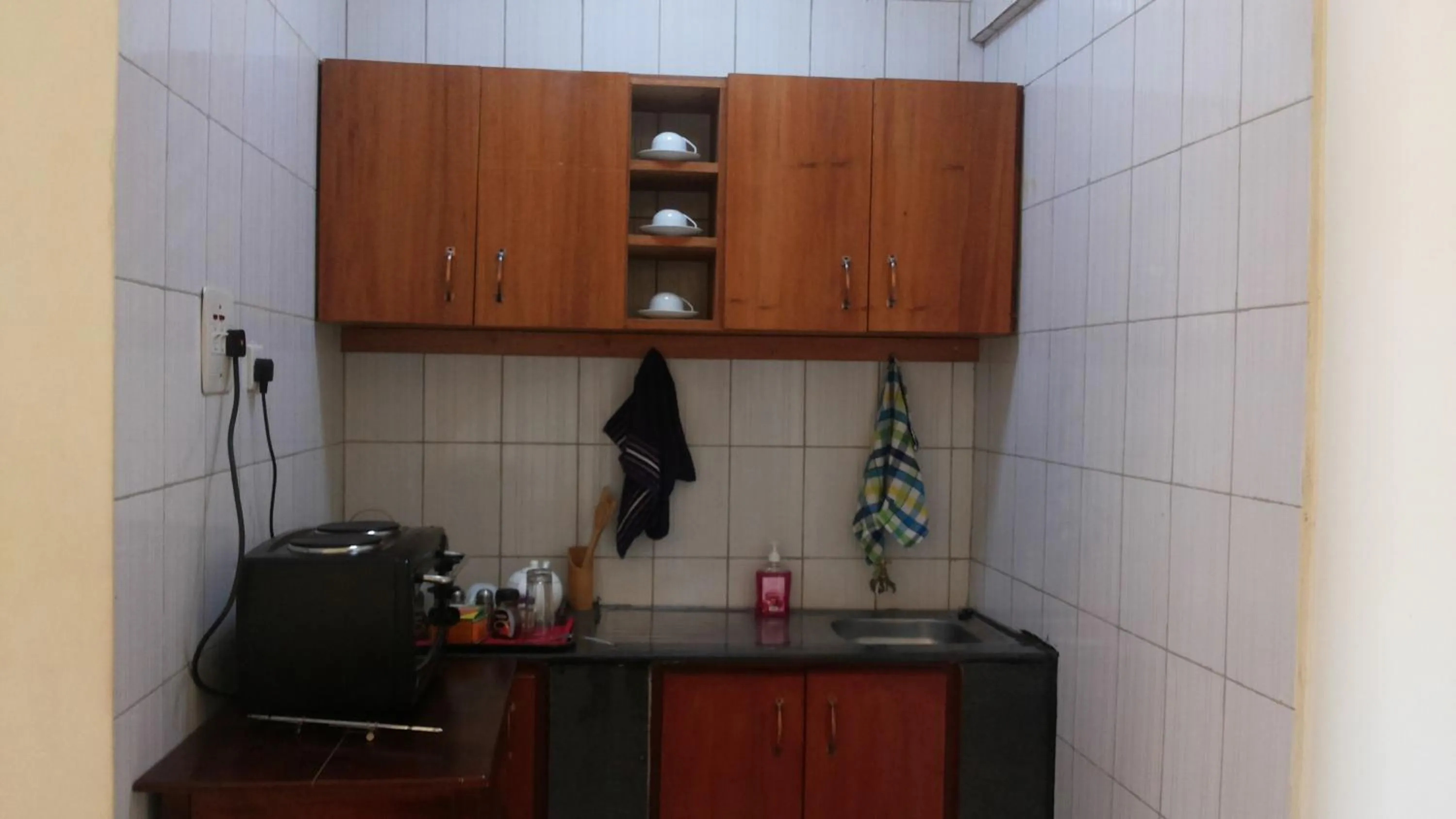 Kitchen or kitchenette in Westcliff Hotel