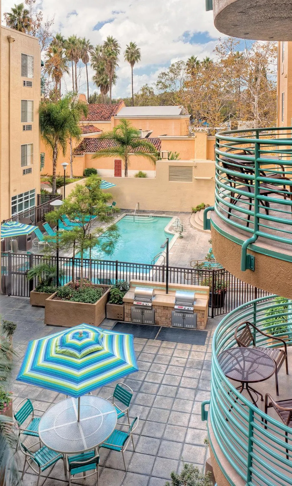 Swimming pool in WorldMark San Diego – Mission Valley