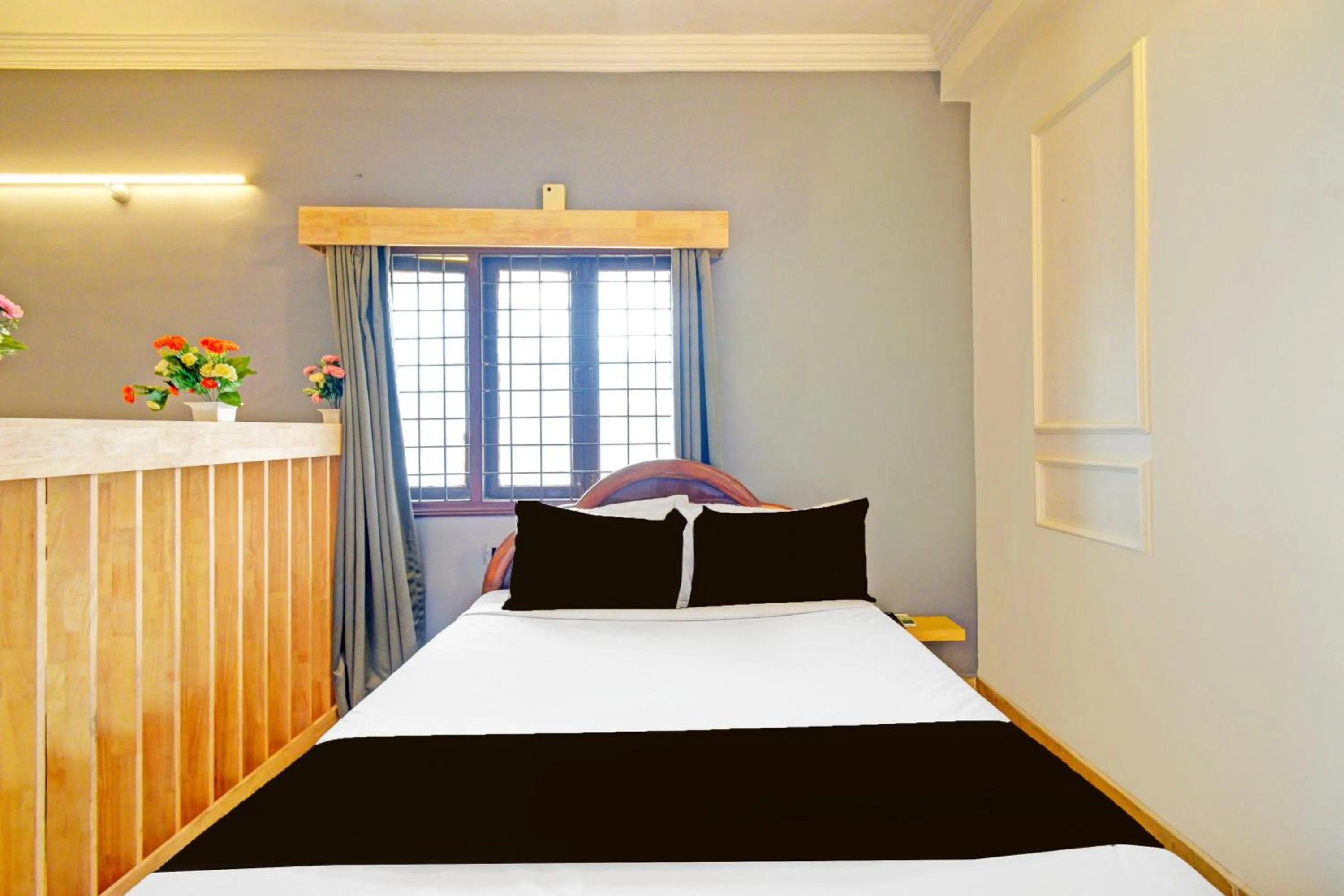 Bedroom, Bed in Hotel O Sahasra Residency Near Nexus Hyderabad