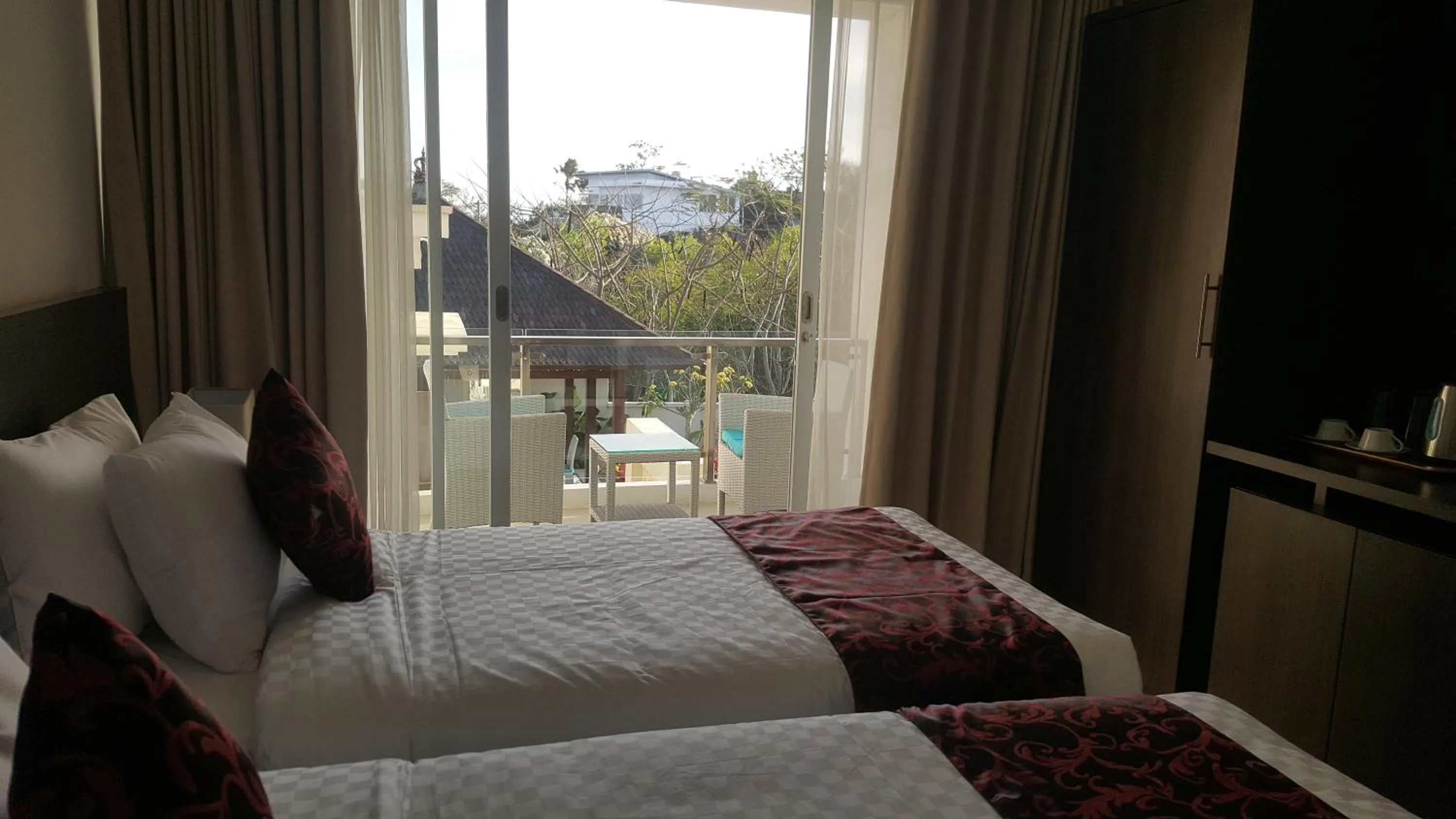 Family Room with Balcony in Adhiloka