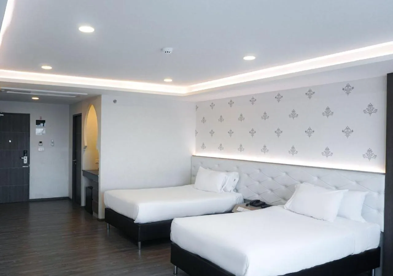 Bed in Alfahad Hotel