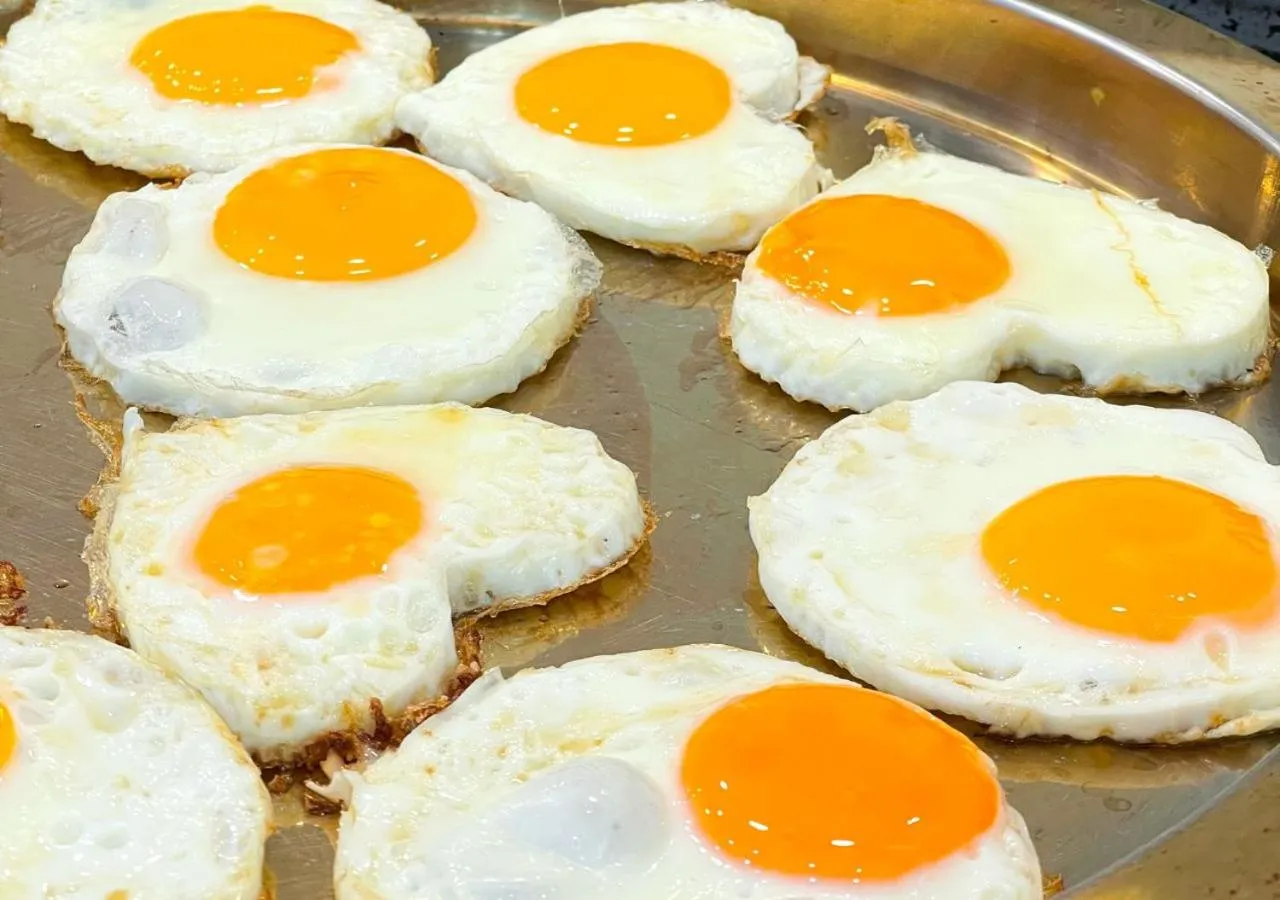 Food in Alfahad Hotel