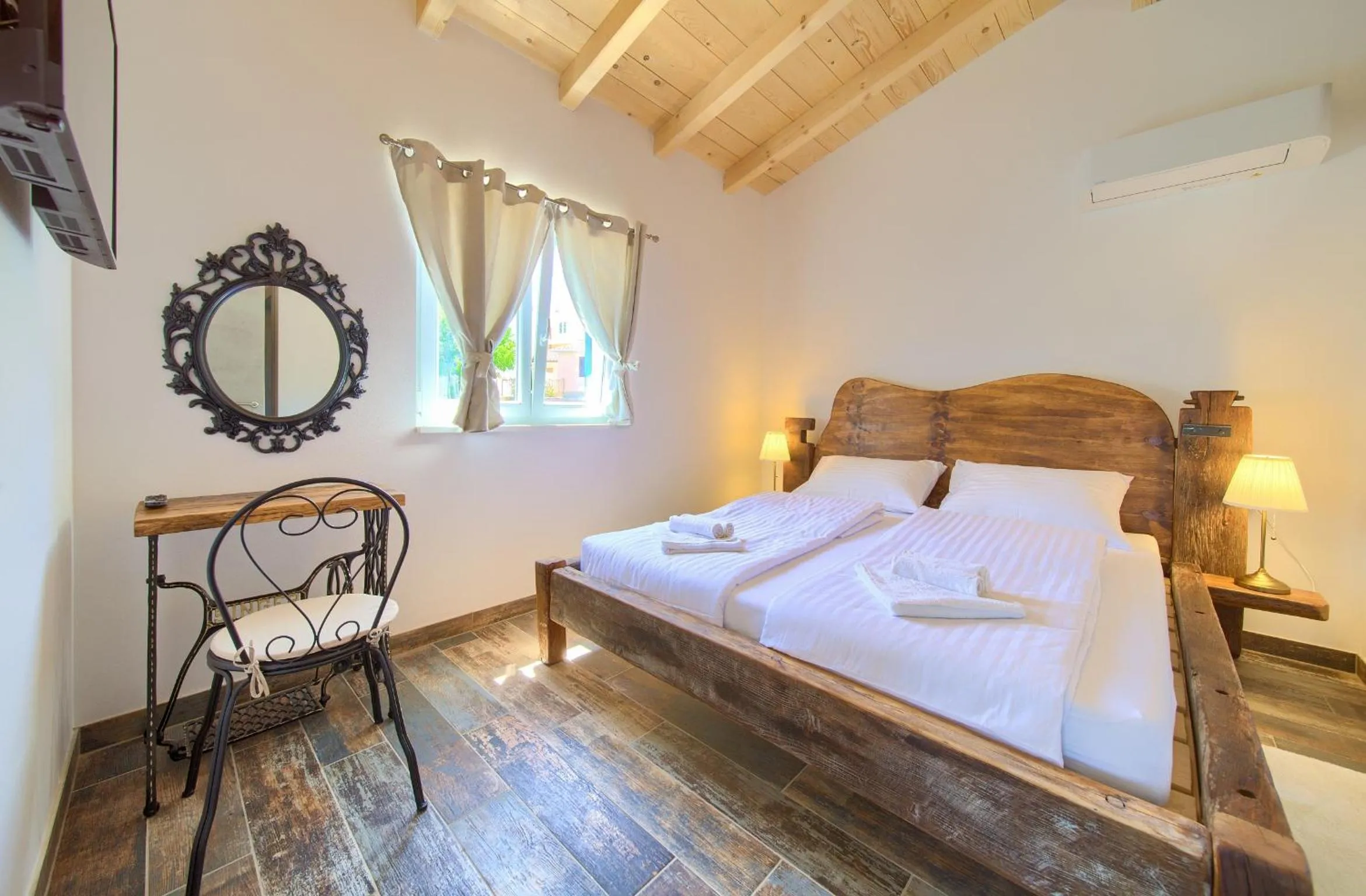 Bed in Pax Houses