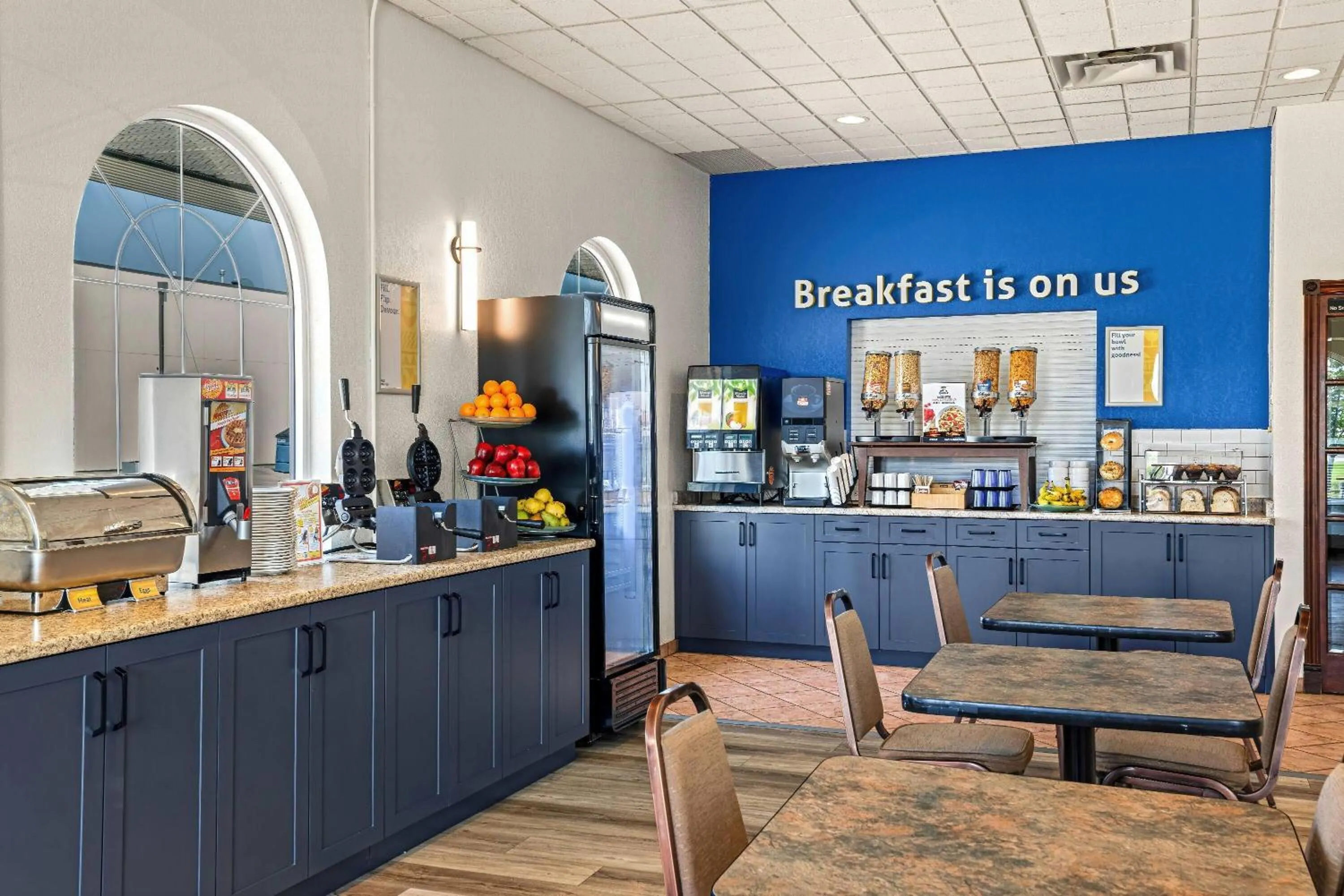 Restaurant/places to eat in Days Inn & Suites by Wyndham Winkler