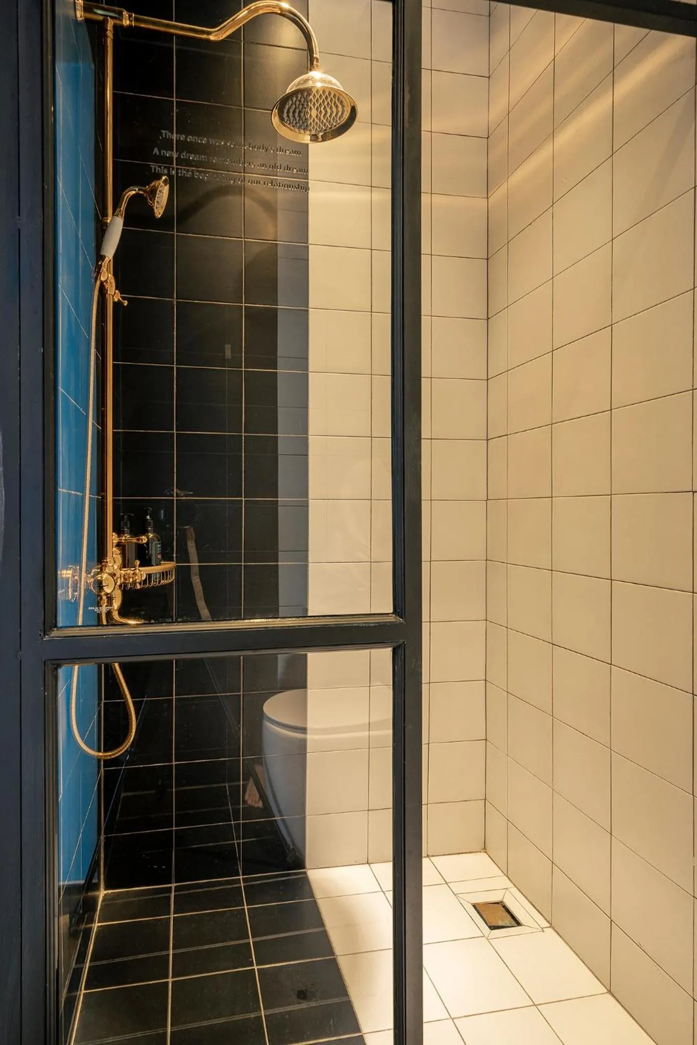 HOTEL le JARDIN SECRET saigon