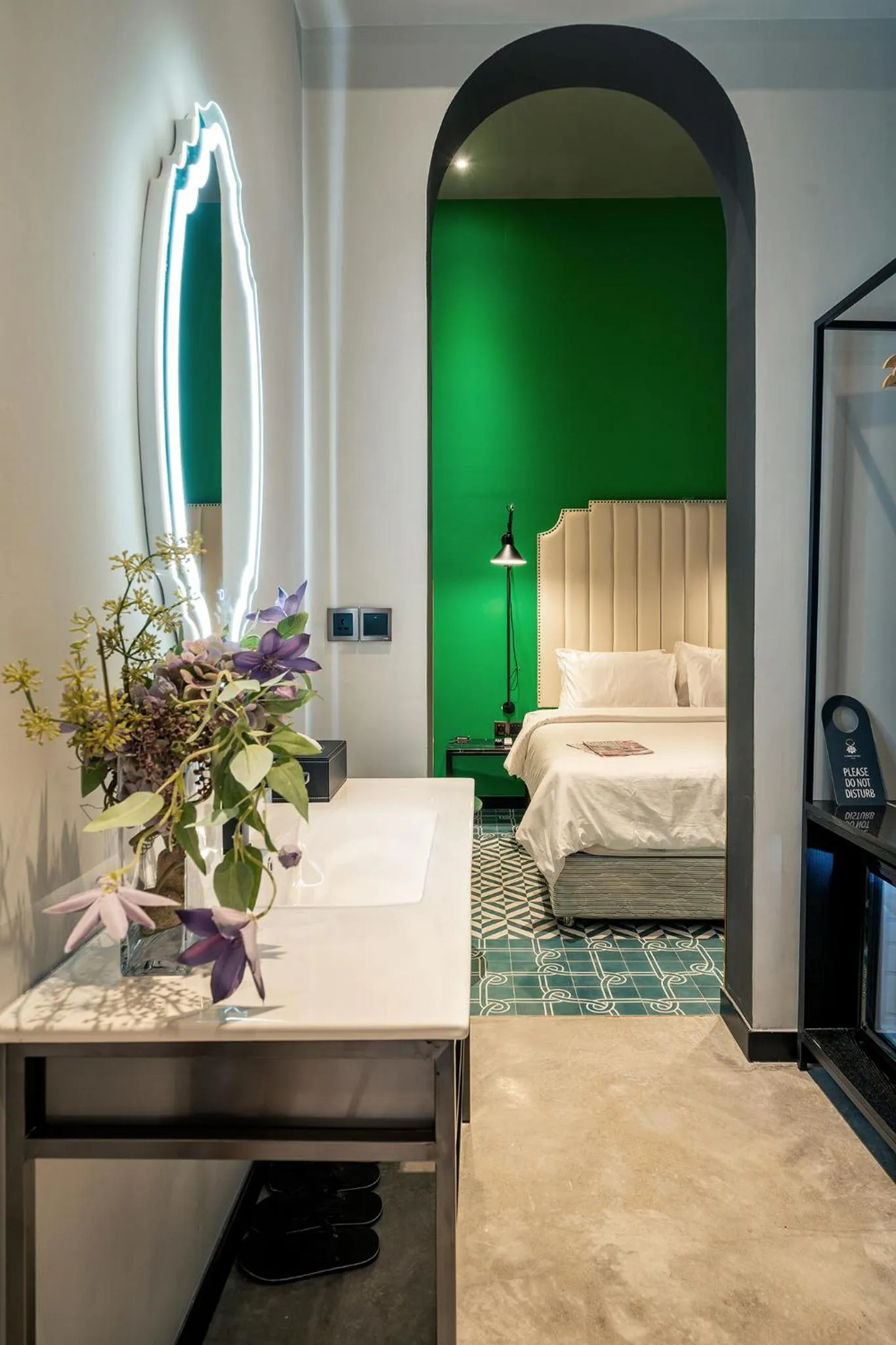 Bed in HOTEL le JARDIN SECRET saigon