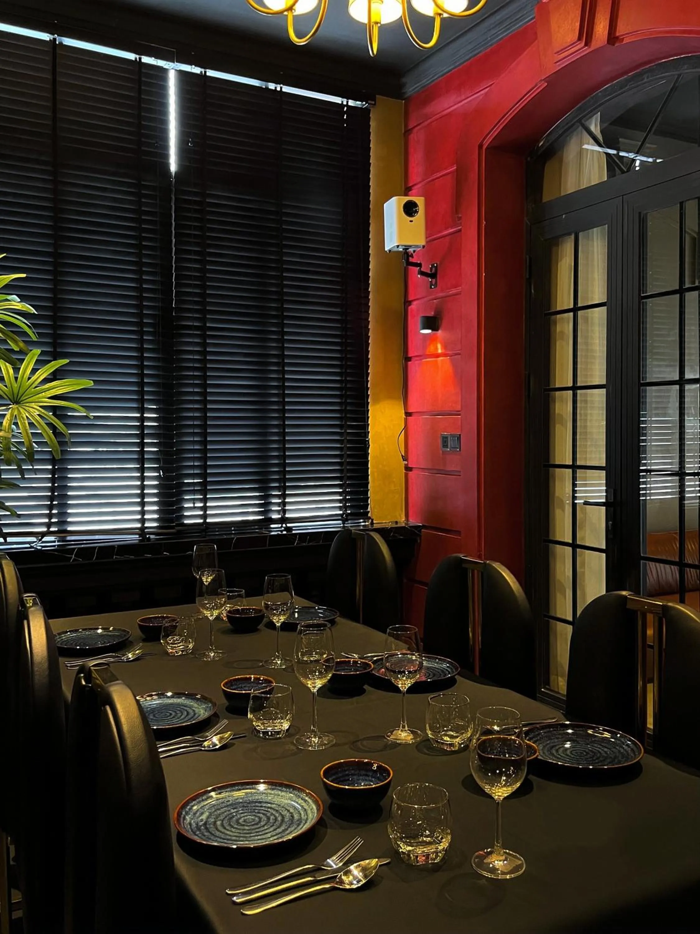 kitchen in HOTEL le JARDIN SECRET saigon