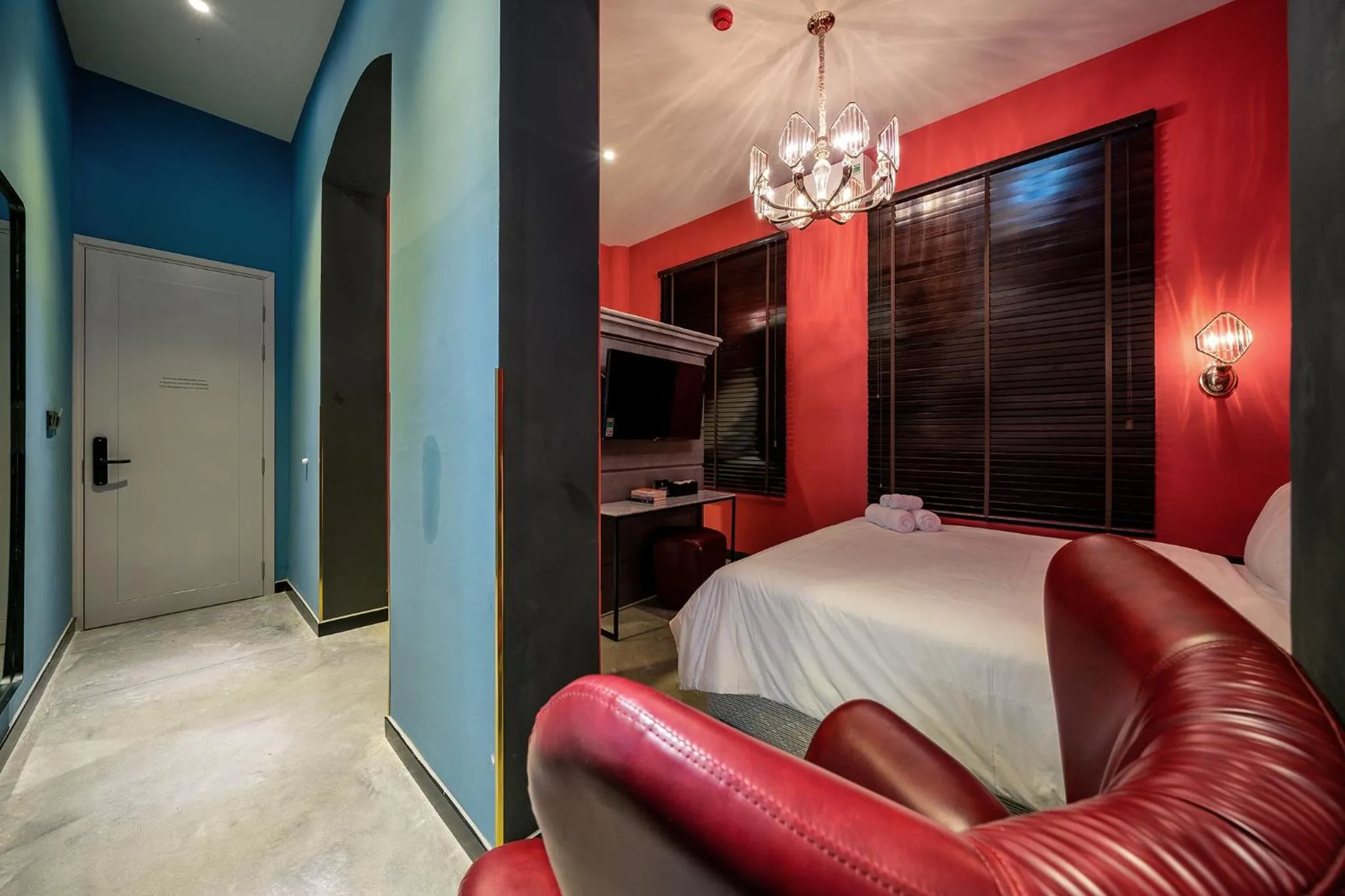 Bed in HOTEL le JARDIN SECRET saigon