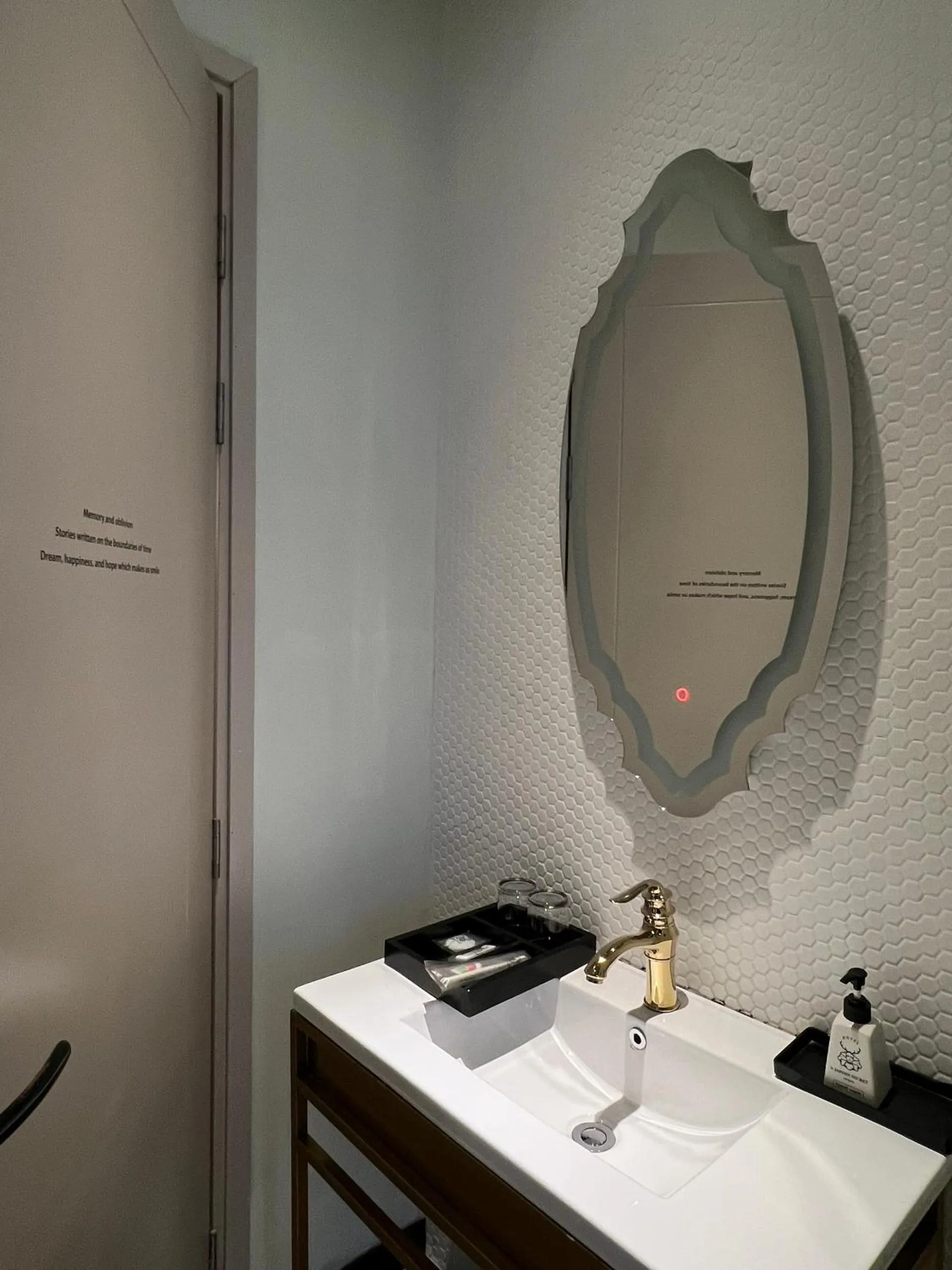 HOTEL le JARDIN SECRET saigon