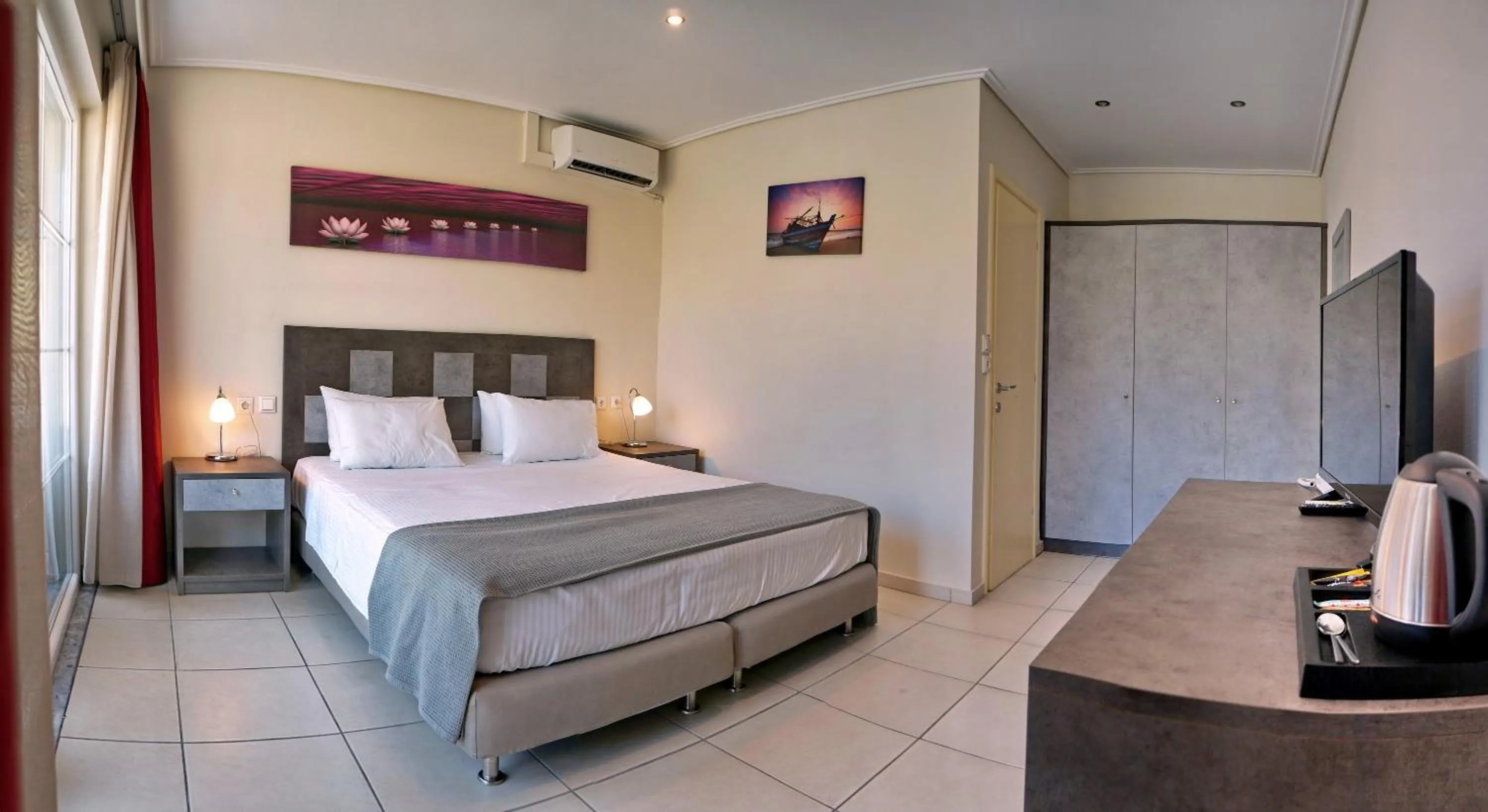 Bed in HOTEL BELLA VISTA