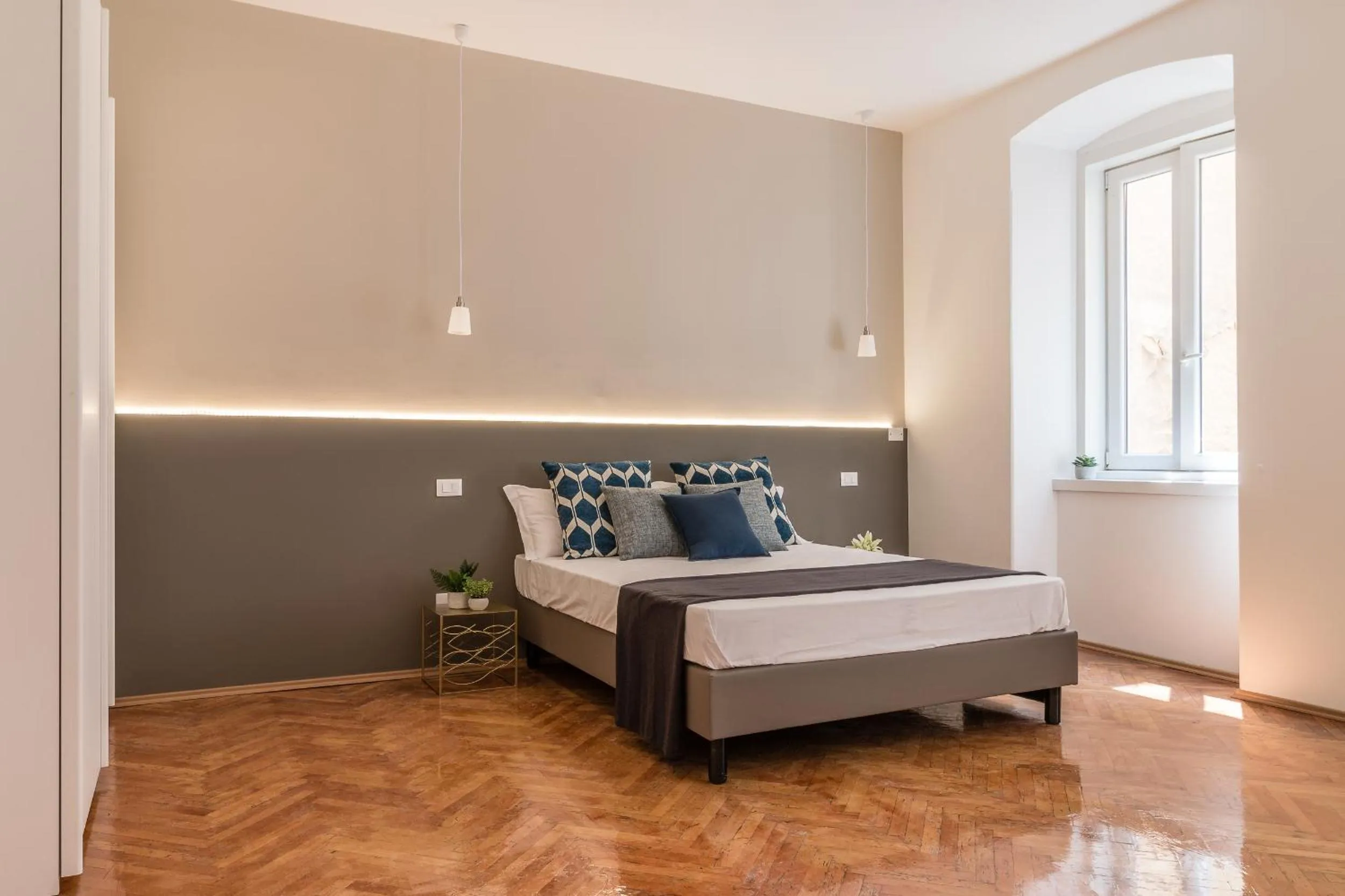 Bed in Elegante 8 posti vicino alla stazione - Grey e Blu