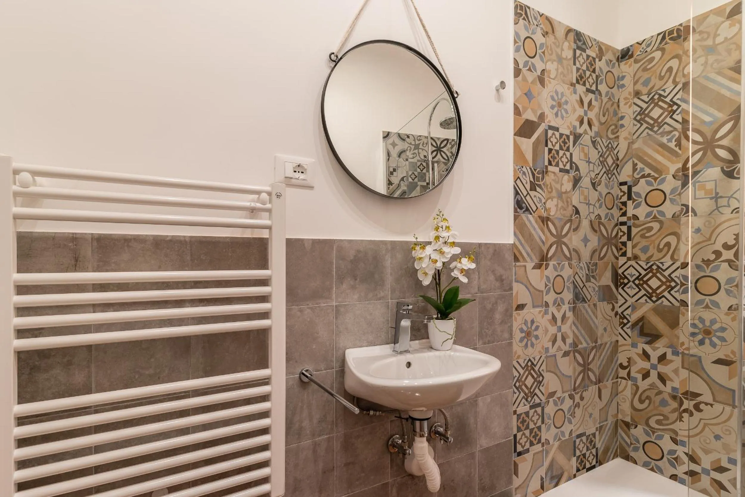 Elegante 8 posti vicino alla stazione - Grey e Blu